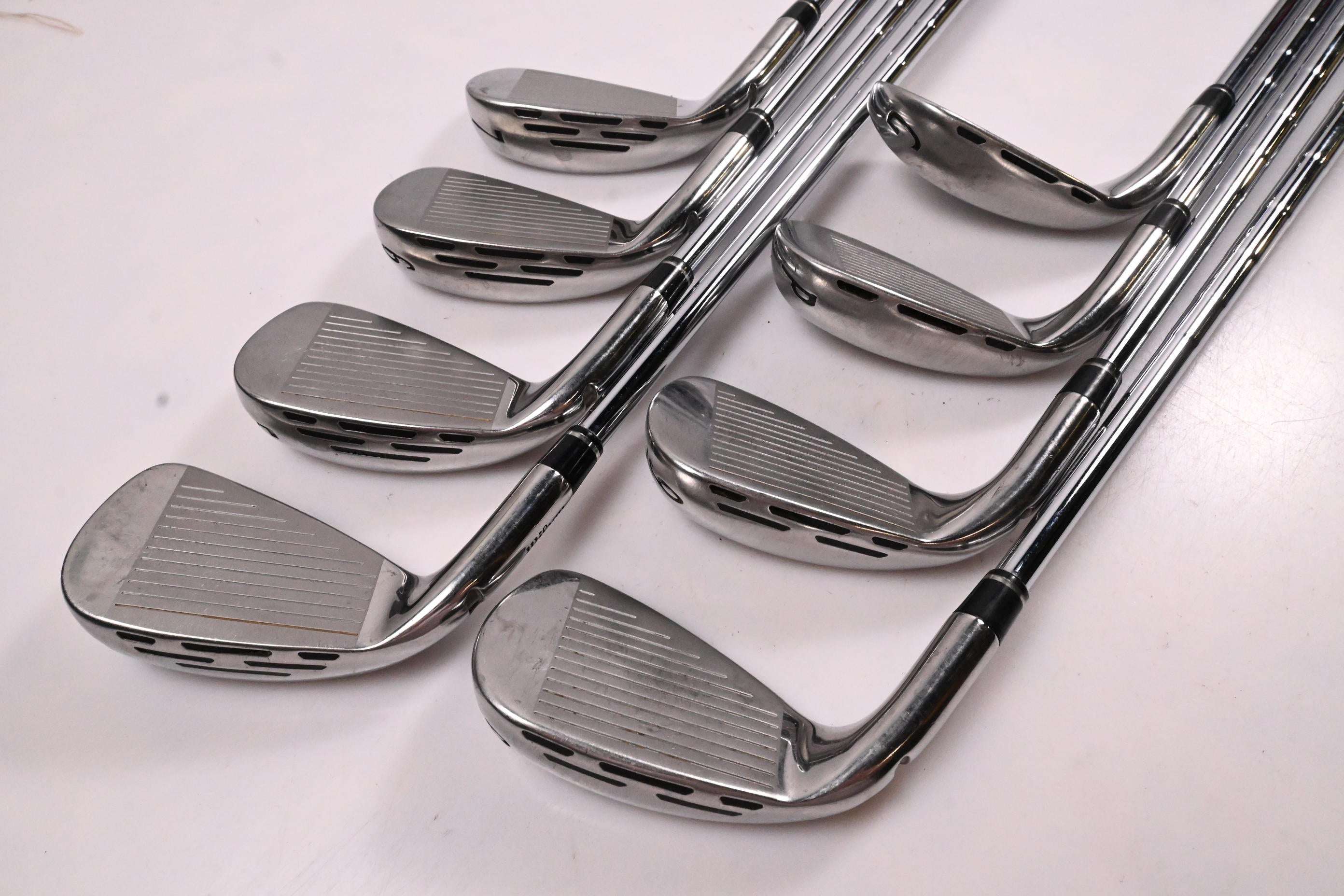 Wilson D7 Irons / 4-PW+GW / Stiff Flex KBS Tour 105 Shafts