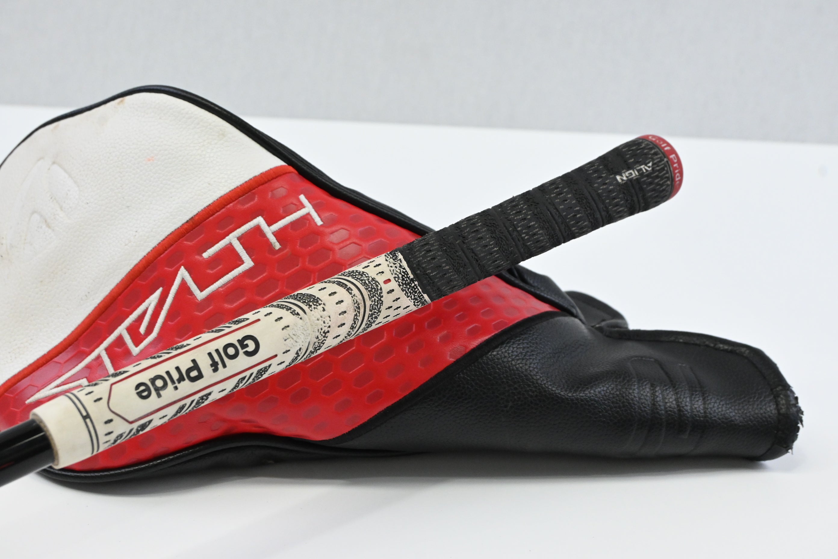Taylormade Stealth 2 Plus Driver / 10.5 Degree / Stiff Flex Kai'li Red 60 Shaft