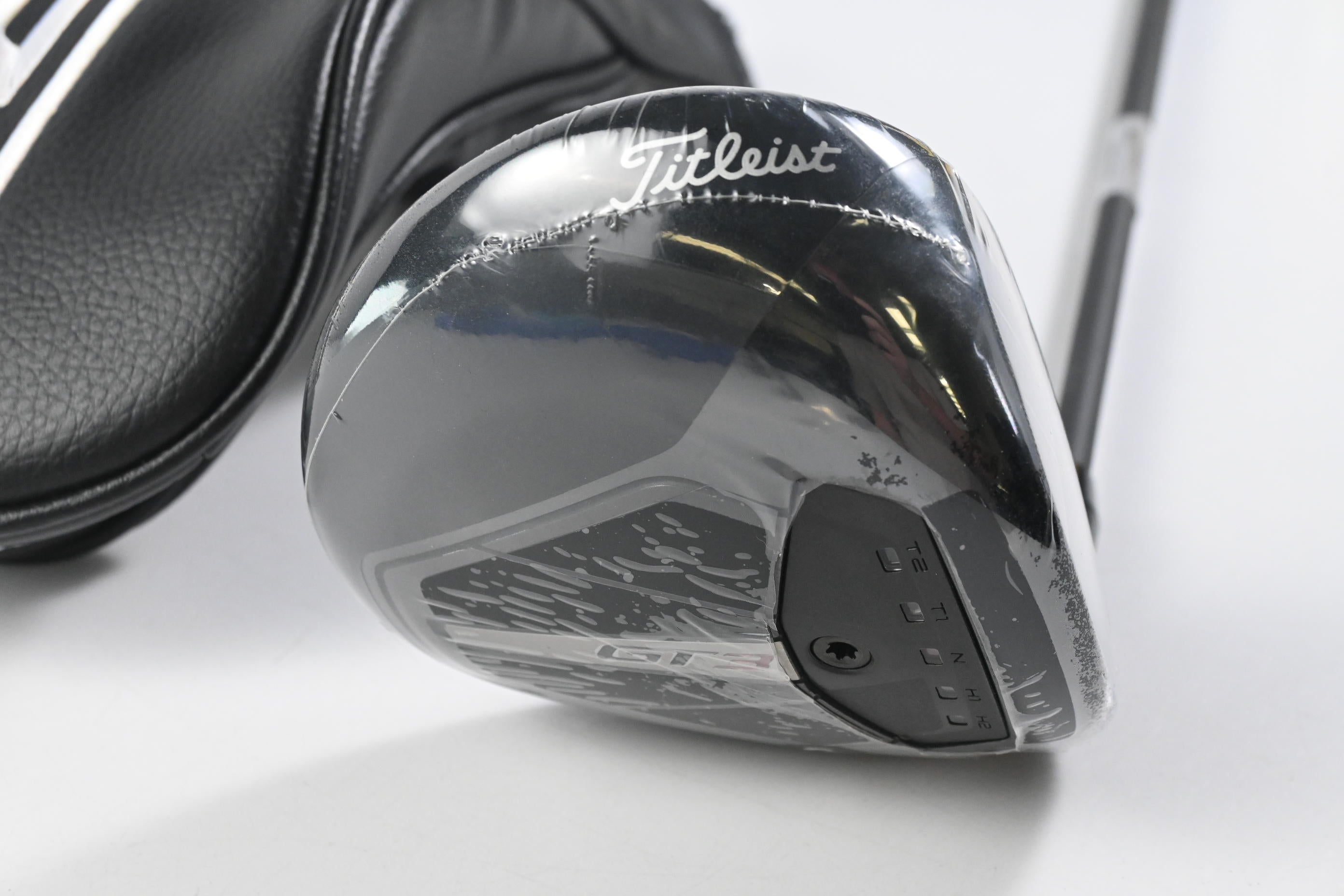 Titleist GT3 Driver / 10 Degree / Stiff Flex HZRDUS Black 60 Shaft