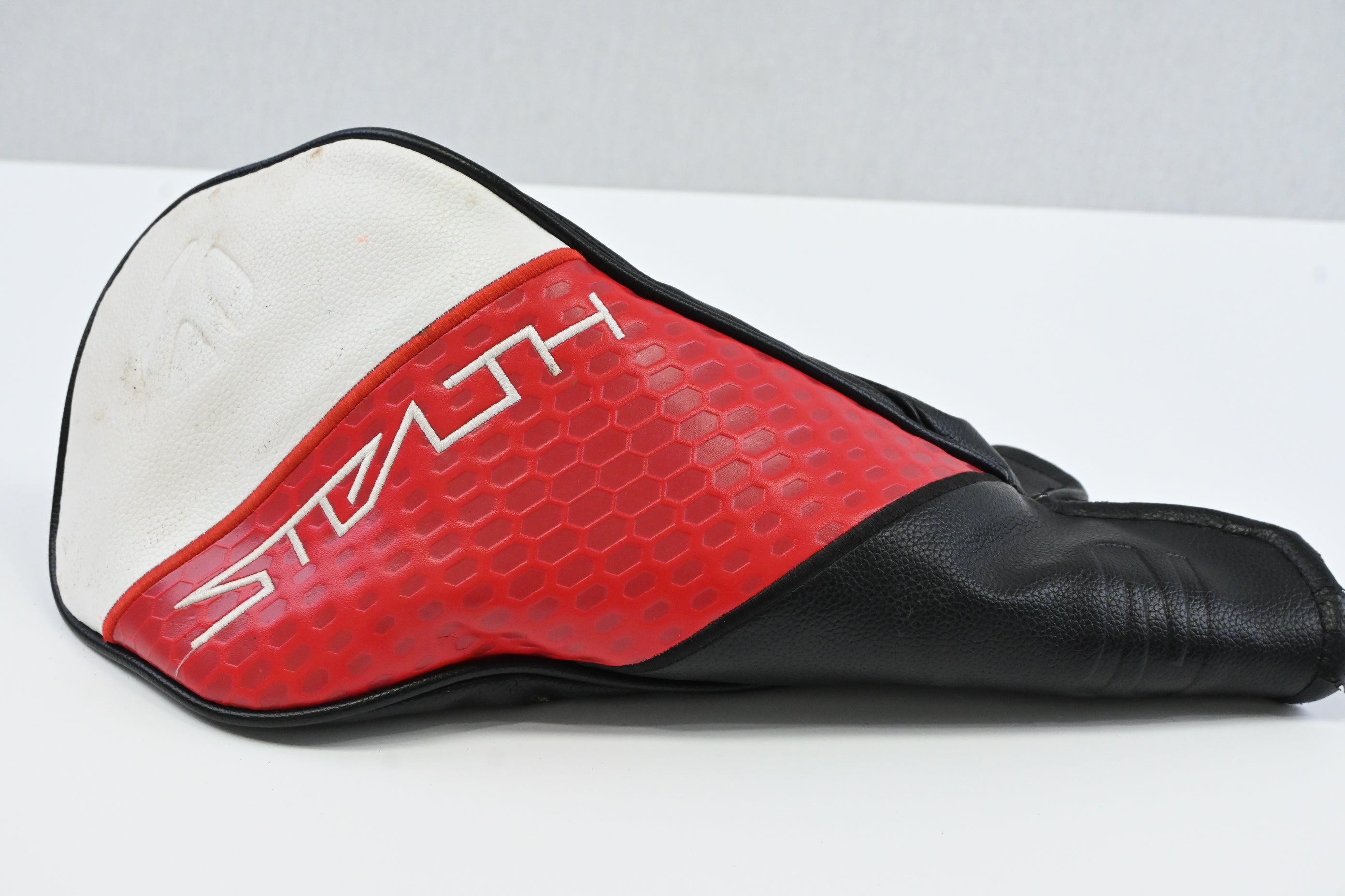 Taylormade Stealth 2 Plus Driver / 10.5 Degree / Stiff Flex Kai'li Red 60 Shaft