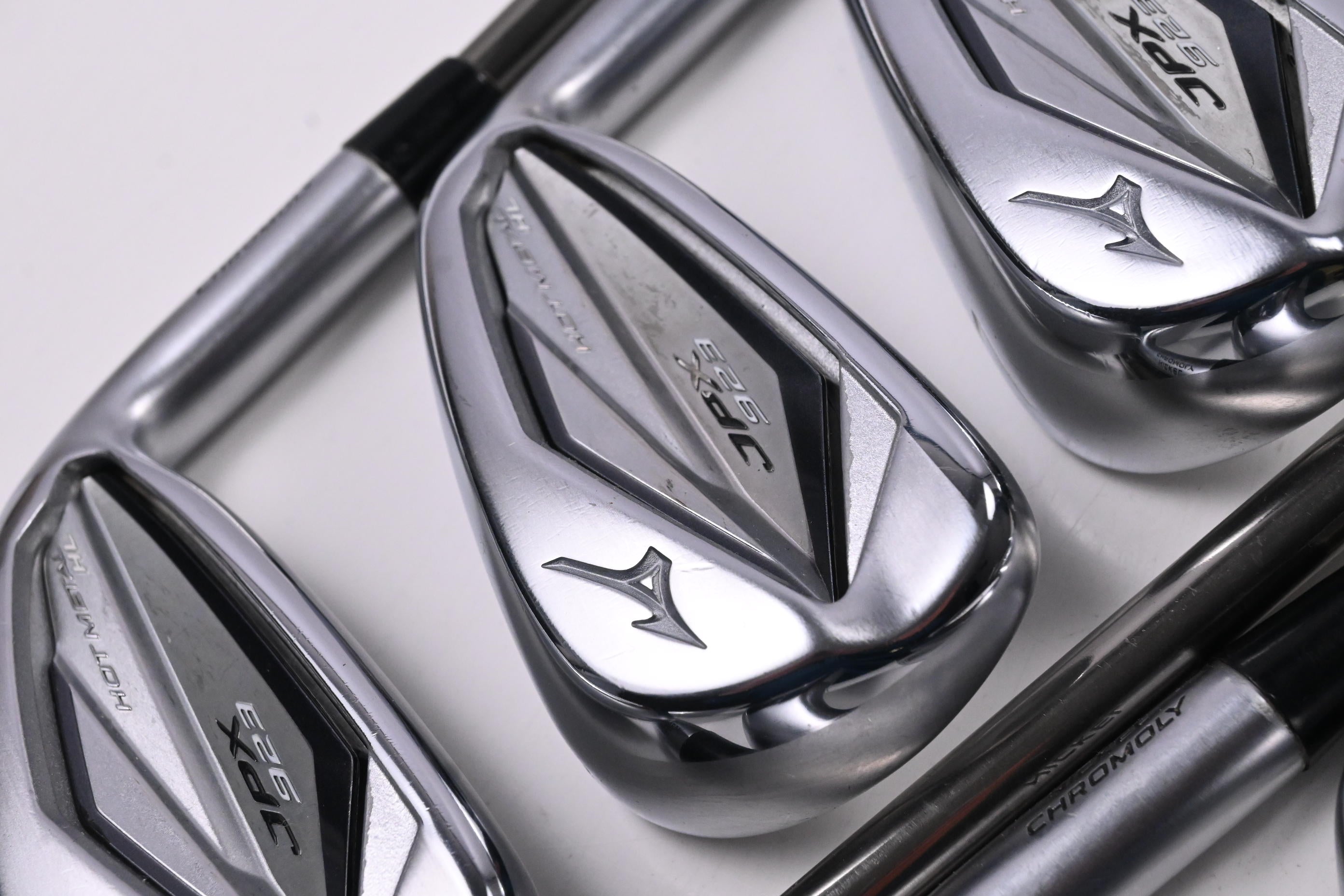 Mizuno JPX 923 Hot Metal HL Irons / 5-PW+GW / Regular Flex Recoil ESX 460