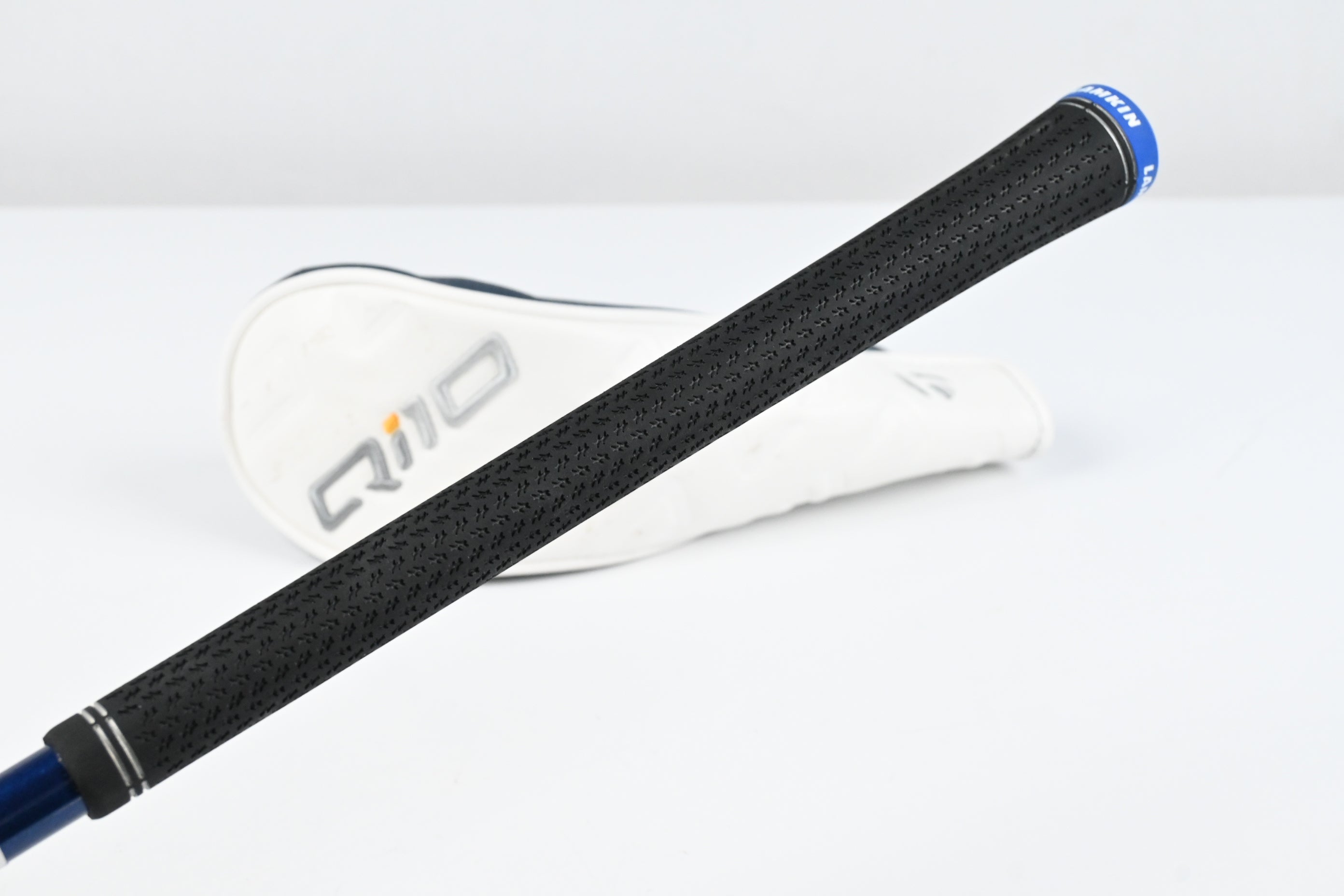 Taylormade Qi10 #4 Hybrid / 22 Degree / Regular Flex Fujikura Ventus TR Blue 6