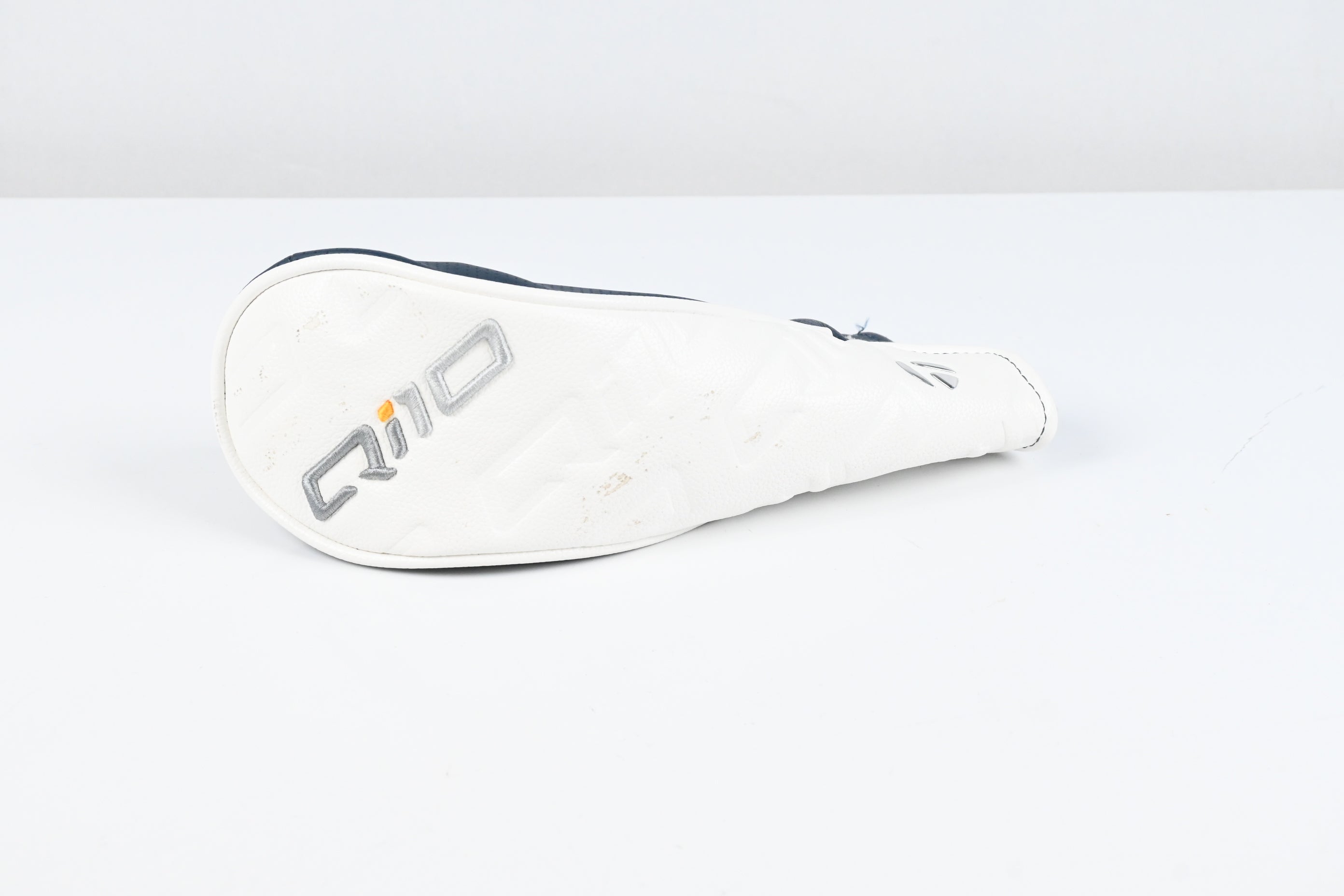 Taylormade Qi10 #4 Hybrid / 22 Degree / Regular Flex Fujikura Ventus TR Blue 6