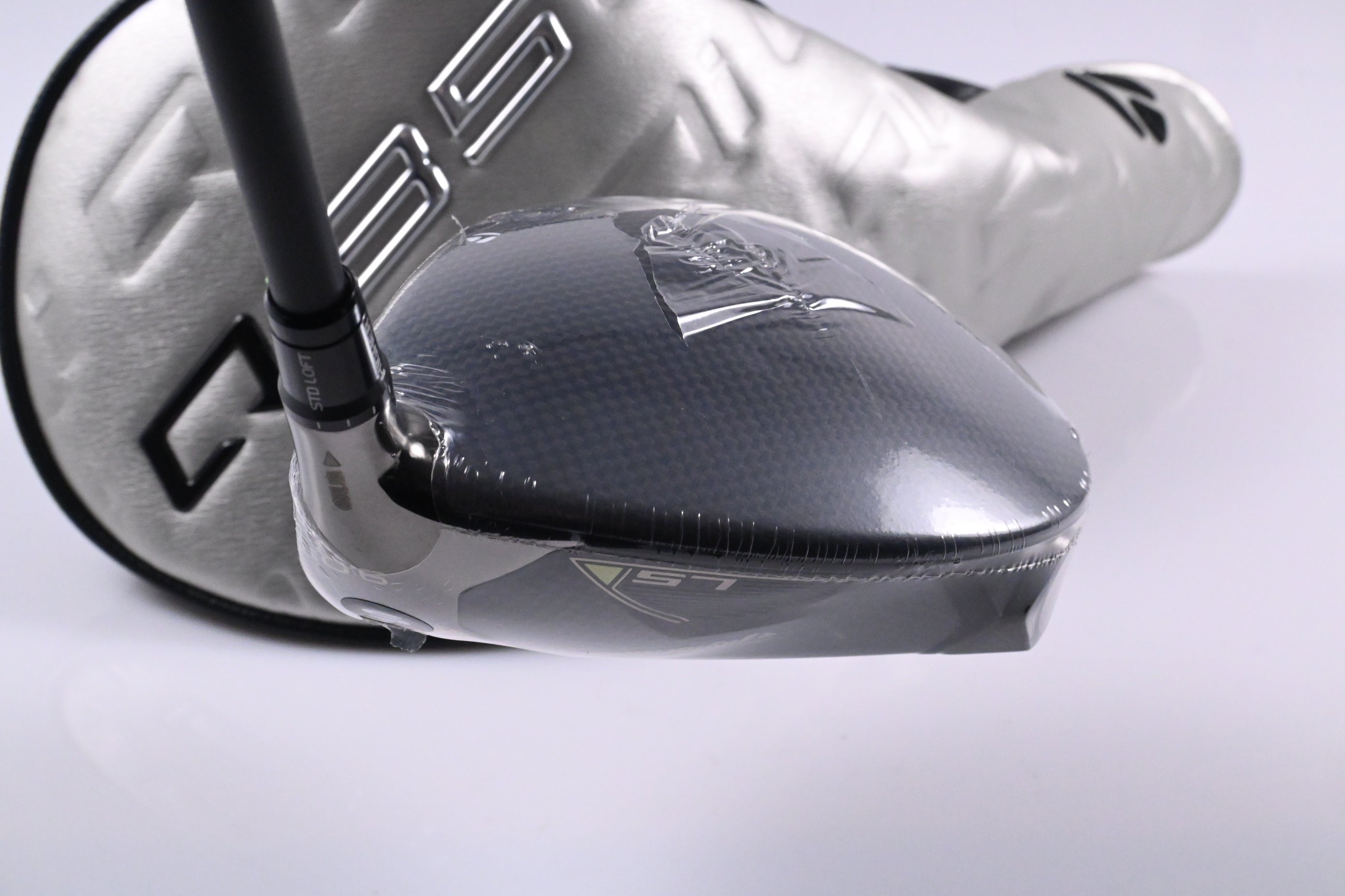 Taylormade Qi35 LS Driver / 9 Degree / Stiff Flex Fujikura Ventus Blue 5 Shaft