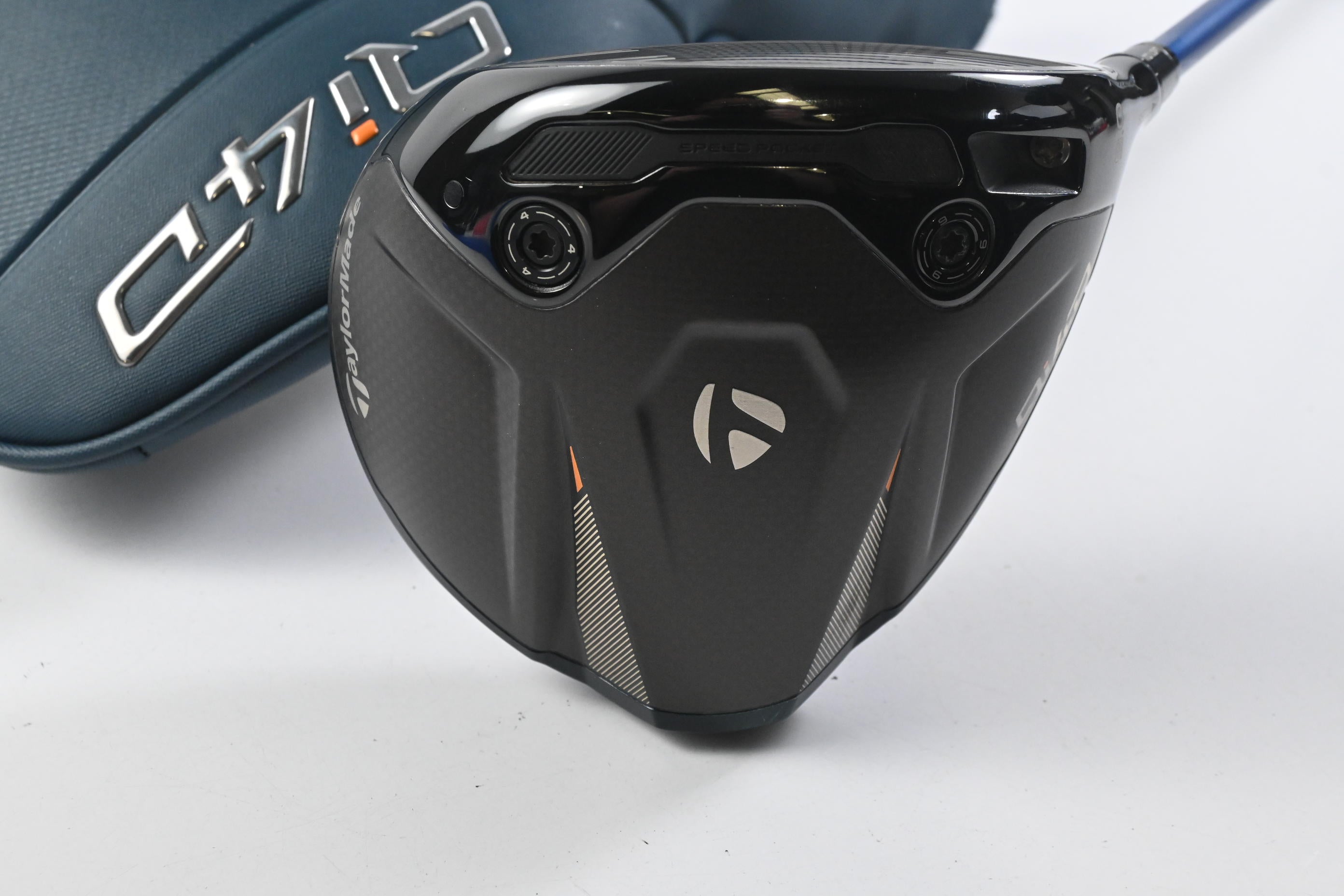 Taylormade Qi4D Driver / 9 Degree / Regular Flex Fujikura Ventus Blue 5 Velocore+