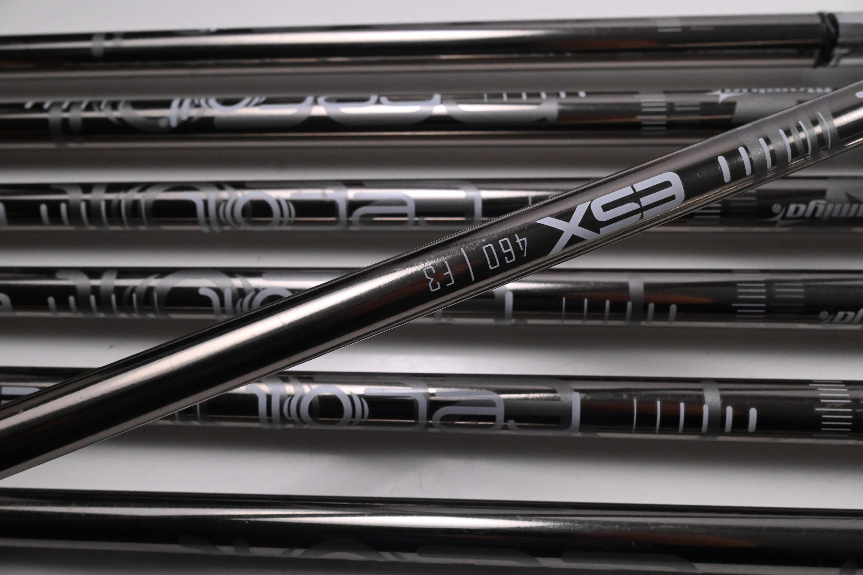 Mizuno JPX 923 Hot Metal HL Irons / 5-PW+GW / Regular Flex Recoil ESX 460