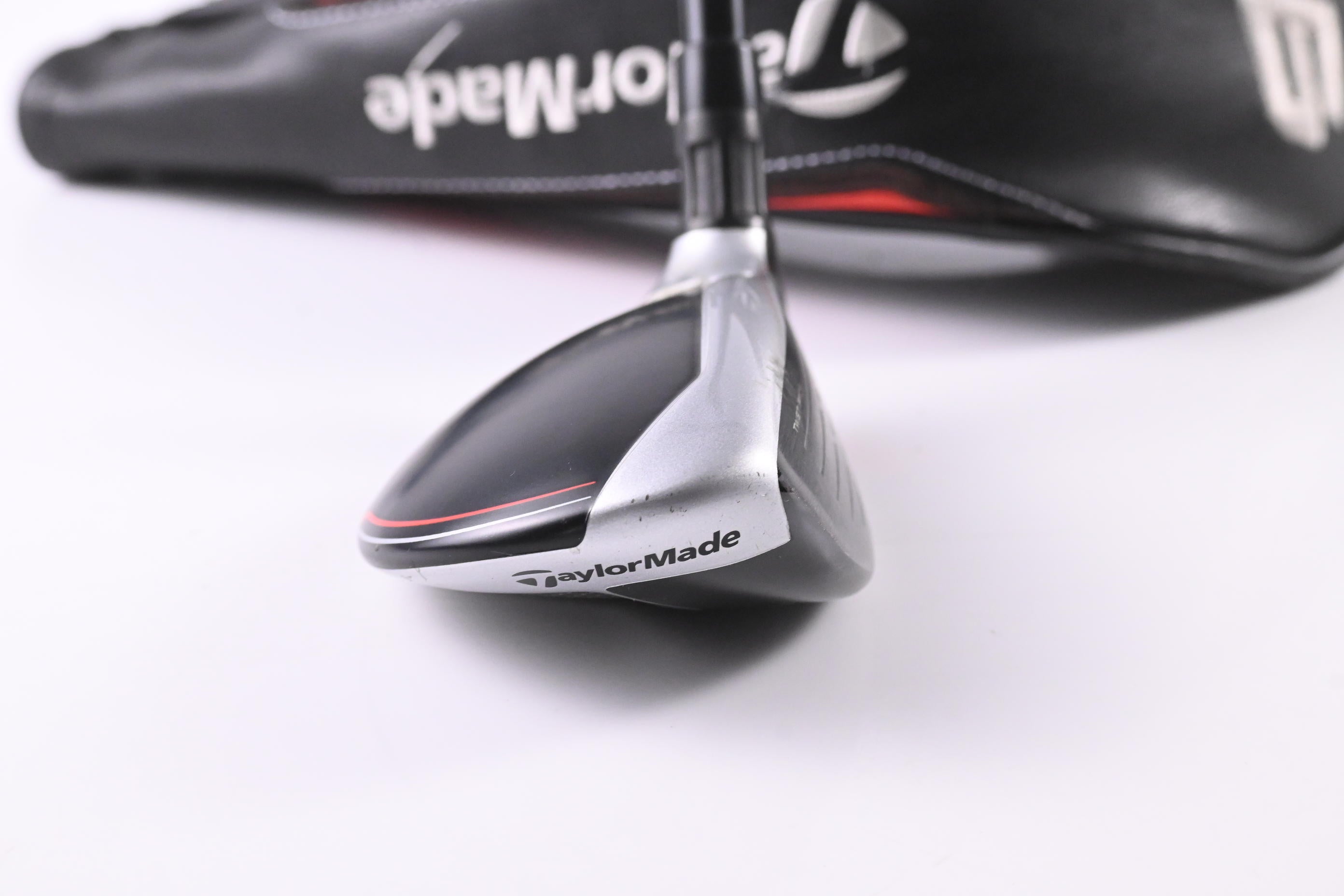 Taylormade M6 #4 Hybrid / 22 Degree / Stiff Flex Fujikura Atmos Orange 7 Shaft