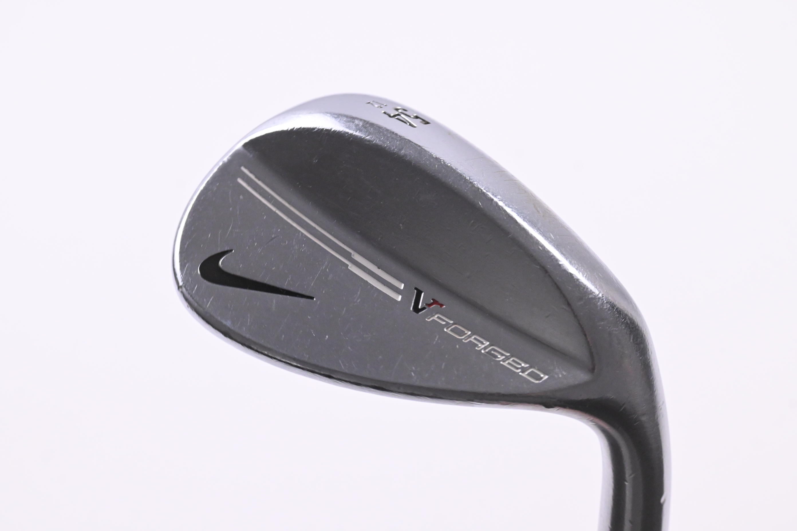 Nike VR Forged Sand Wedge / 54 Degree / Wedge Flex Dynamic Gold Shaft