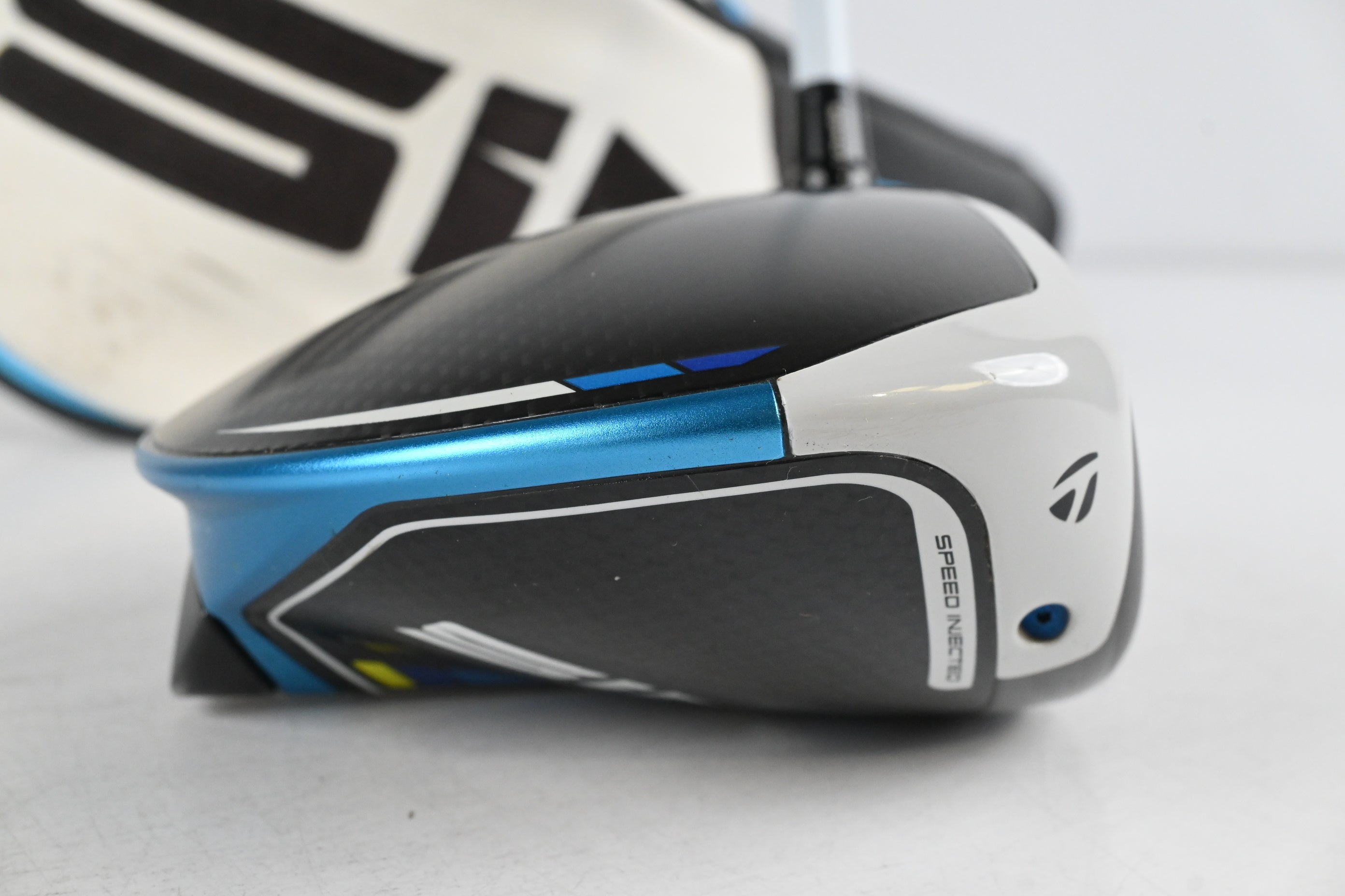 Taylormade SIM2 Max D Driver / 10.5 Degree / Regular Flex Fujikura Air Speeder 45