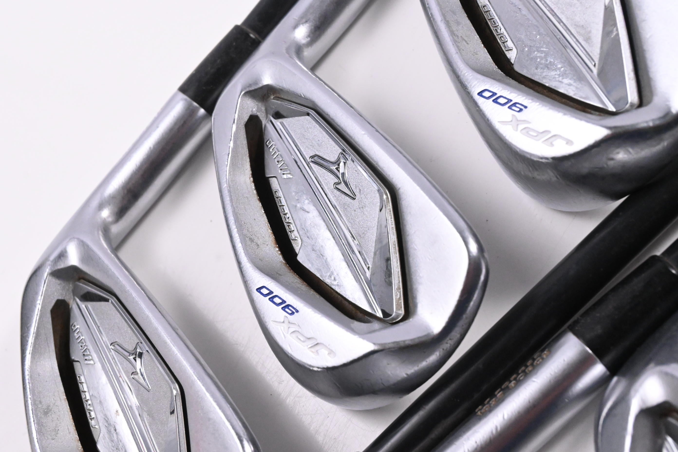 Mizuno JPX 900 Forged Irons / 5-PW+GW / Tour Stiff Flex Project X LZ 90 Shafts