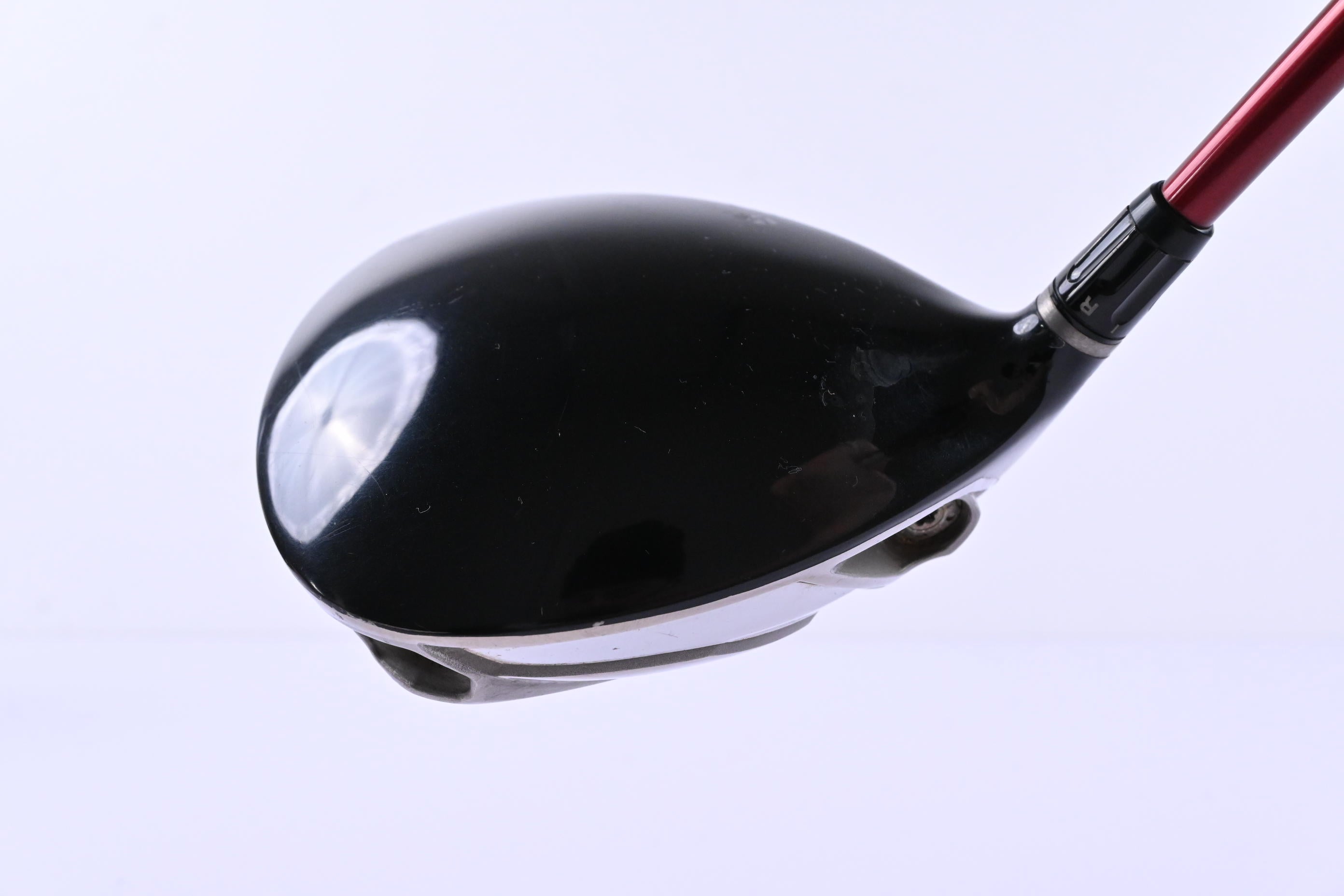 Left Hand Taylormade R9 Driver / 10.5 Degree / Regular Flex Motore 65 Shaft