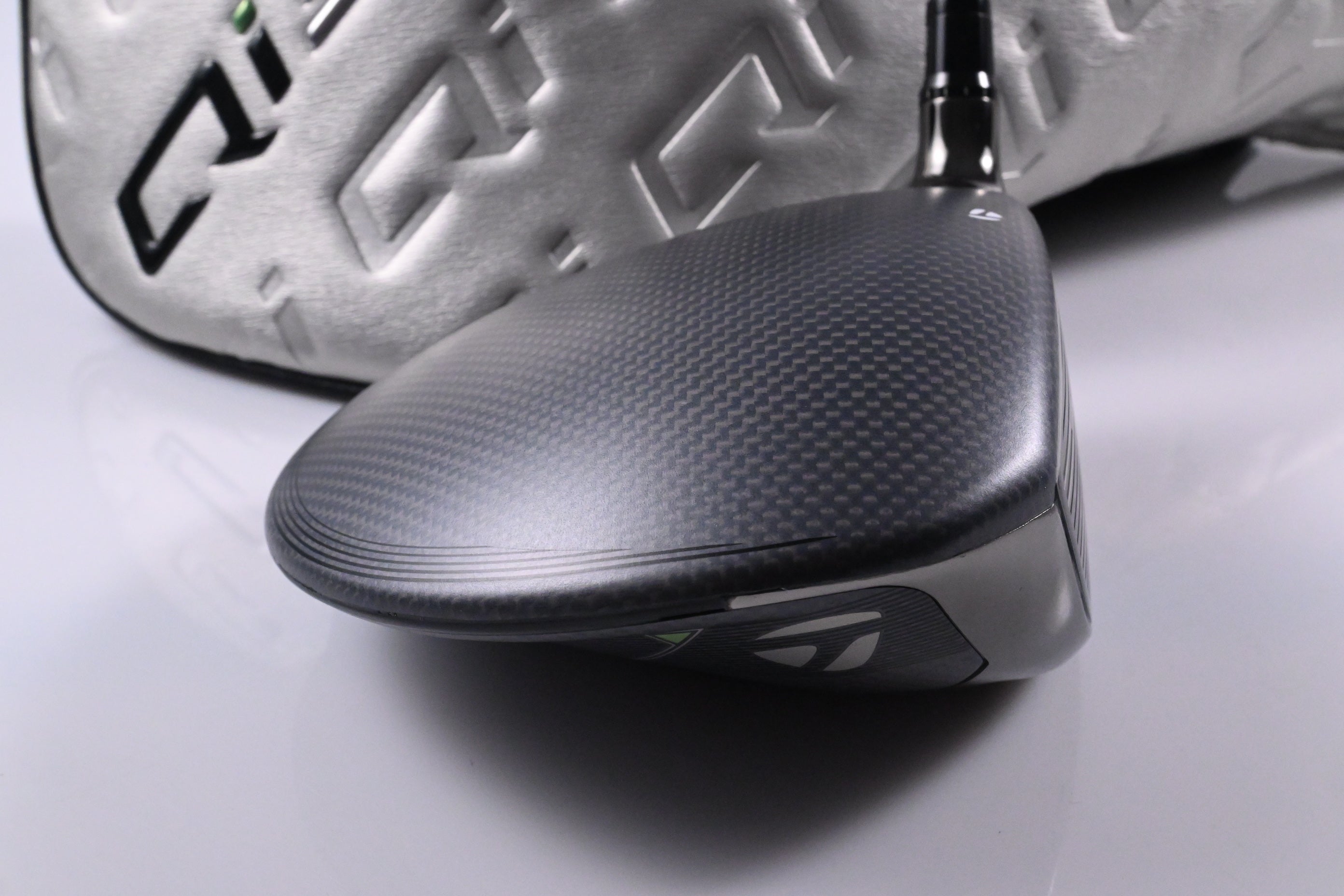 Taylormade Qi35 Driver / 9 Degree / Regular Flex Fujikura Air Speedder 50 Shaft