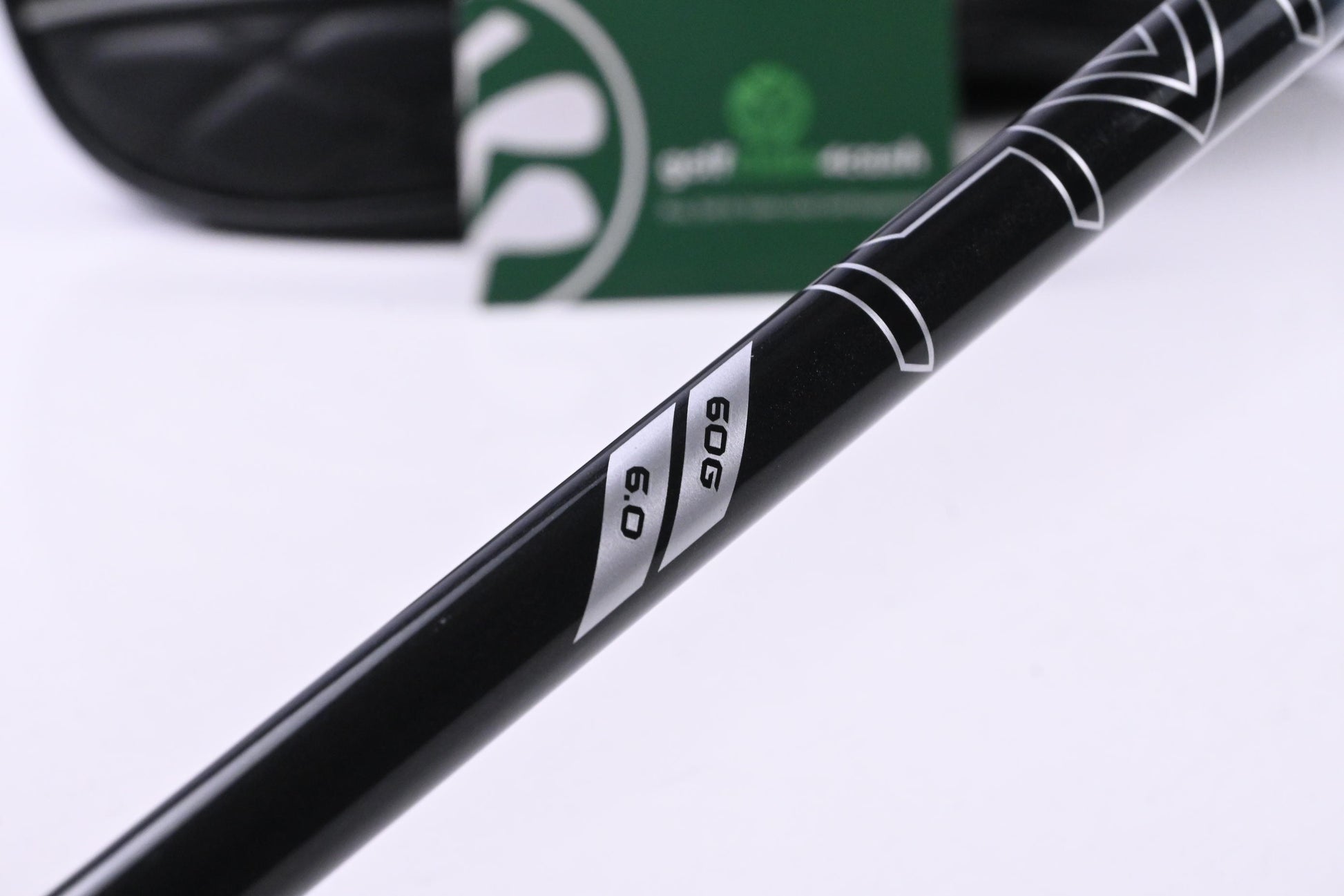 Wilson Staff DYNAPWR 2025 Carbon Driver / 9 Degree / Stiff Flex Denali Black 60