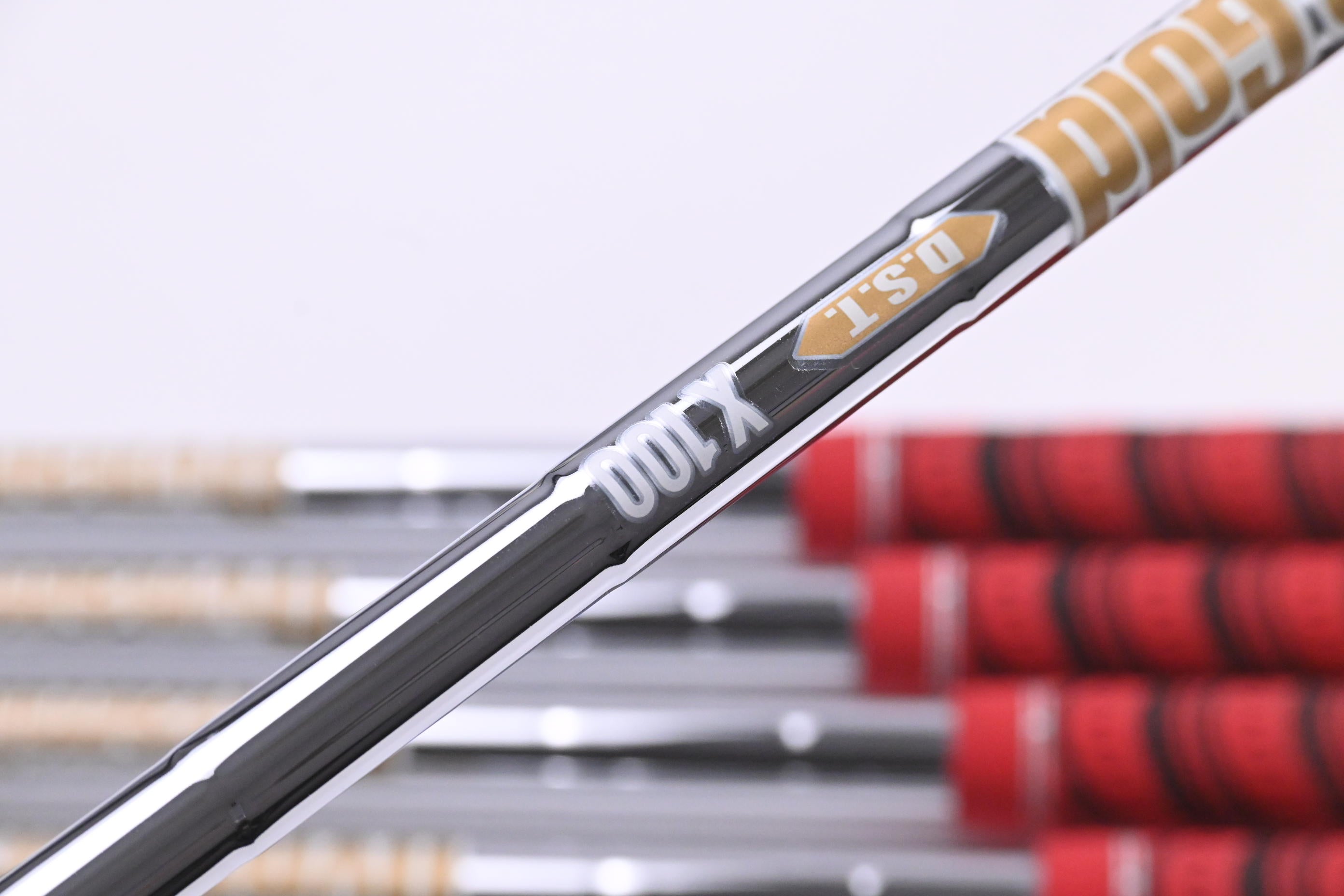 Srixon ZXi7 Irons / 5-PW / X-Flex Dynamic Gold D.S.T. X100 Shafts