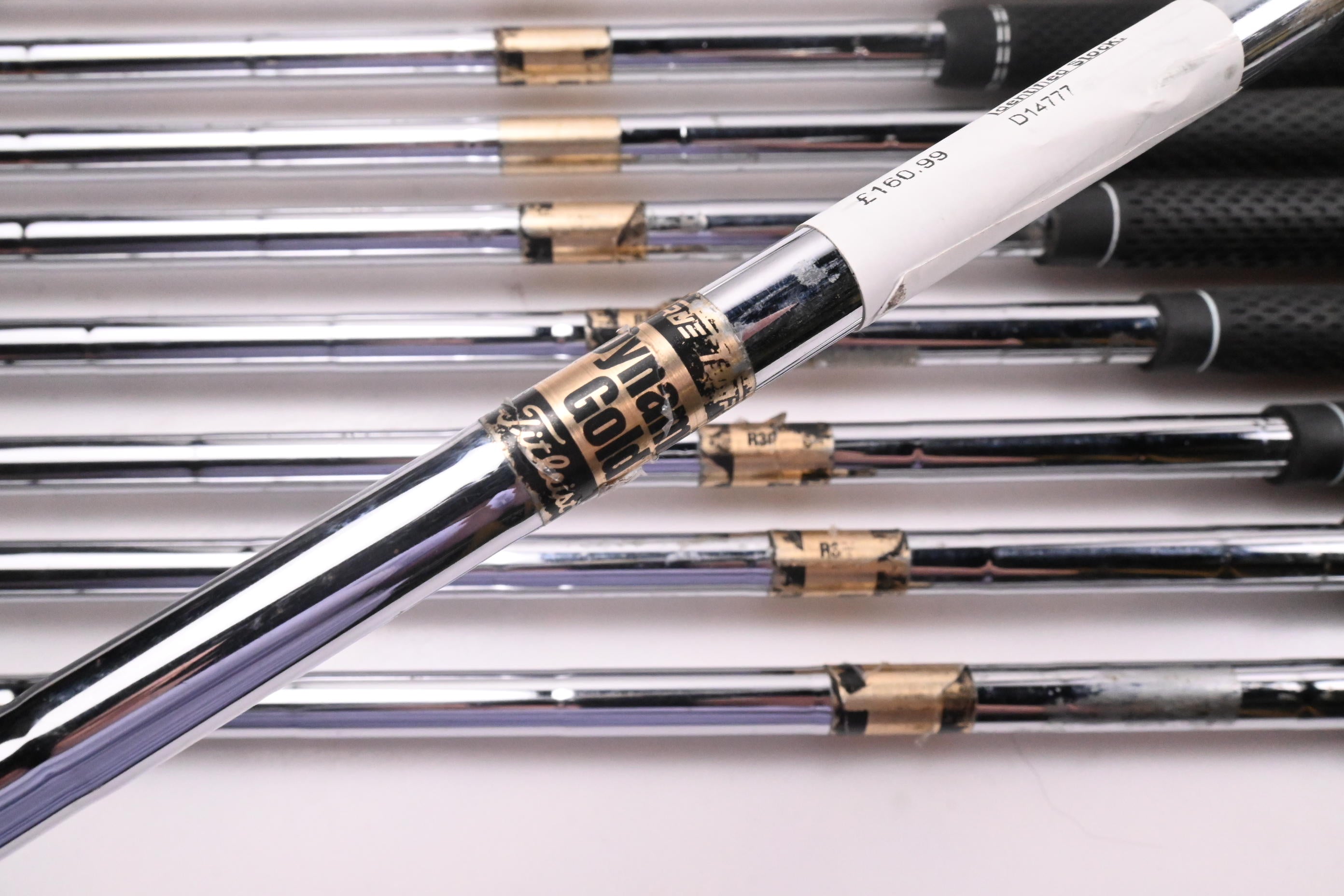Titleist DCI 962 Irons / 3-PW+SW / Regular Flex Dynamic Gold R300 Shafts