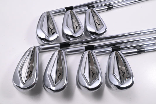 Mizuno JPX 921 Forged Irons / 5-PW+GW / Stiff Flex Dynamic Gold 105 S300 Shafts