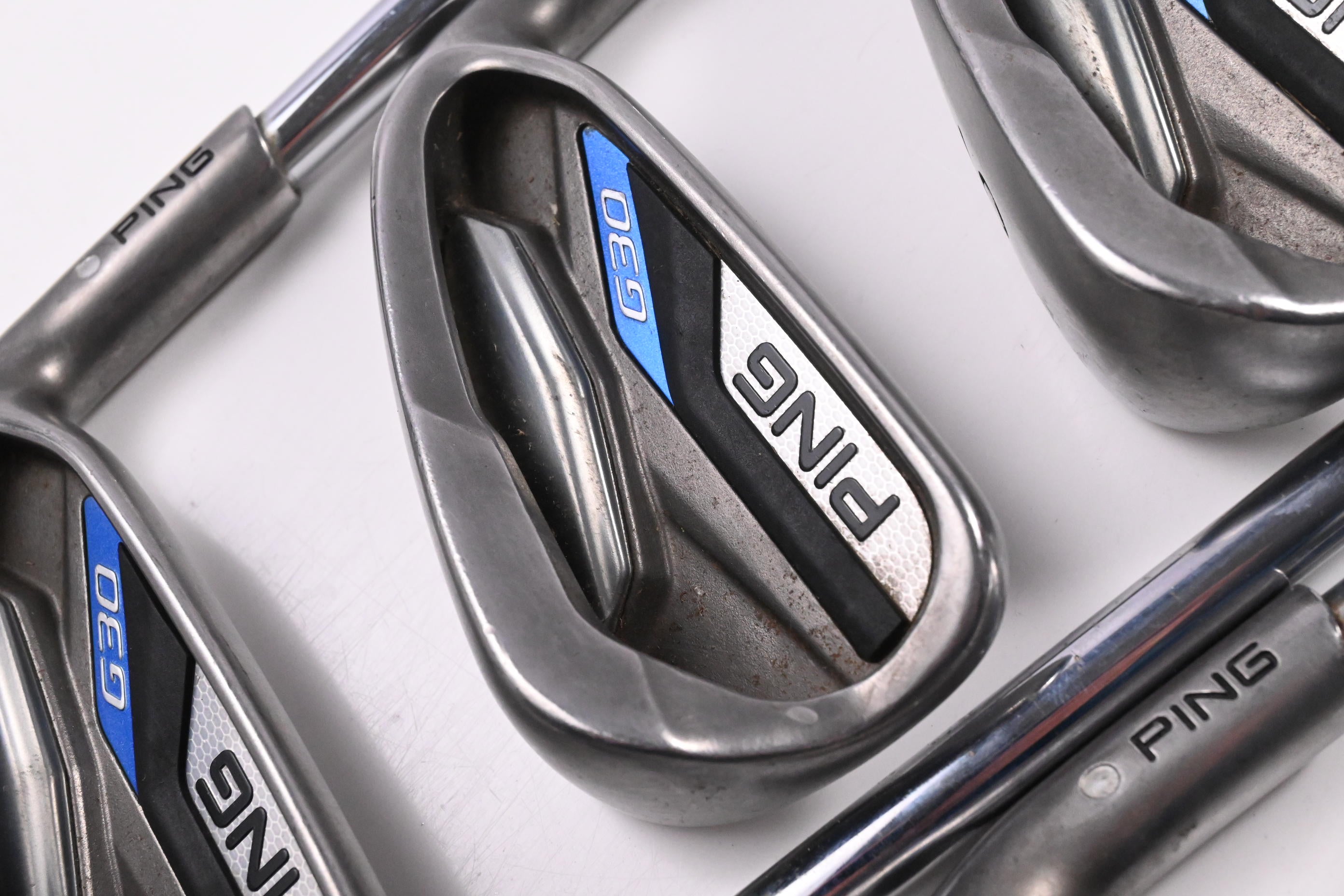 Ping G30 Irons / 4-PW+SW / Silver Dot / Stiff Flex Ping CFS Distance Shafts