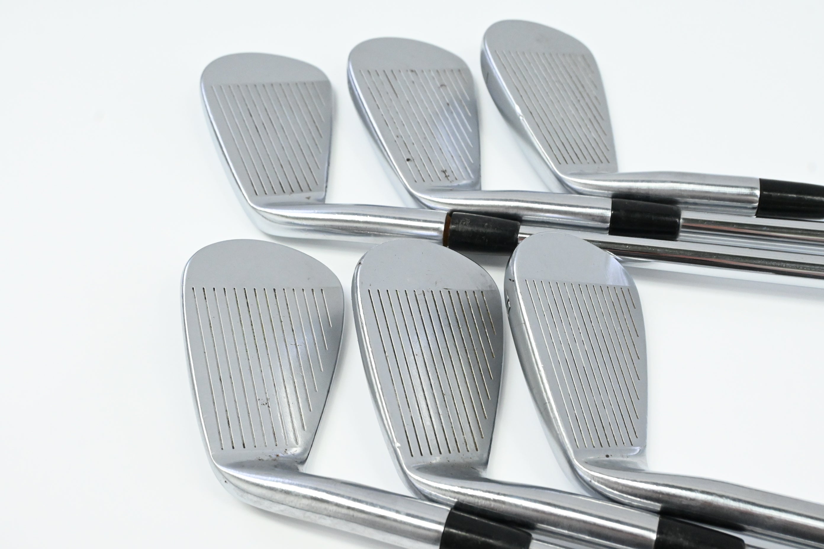 Taylormade P750 Irons / 5-PW / Regular Flex Dynamic Gold R300 95 Shaft