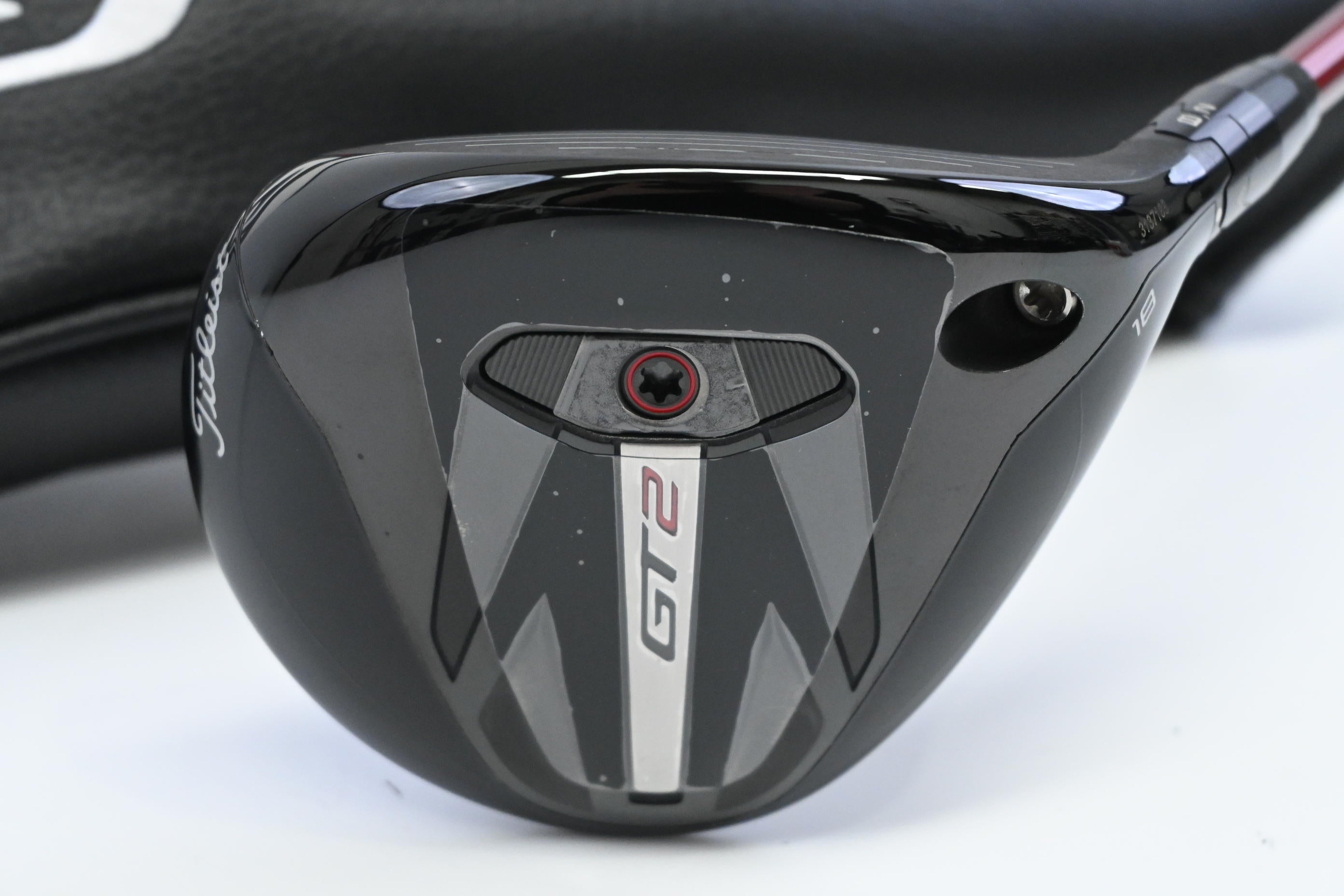 Titleist GT2 #5 Wood / 18 Degree / Regular Flex Denali Red 60 Shaft