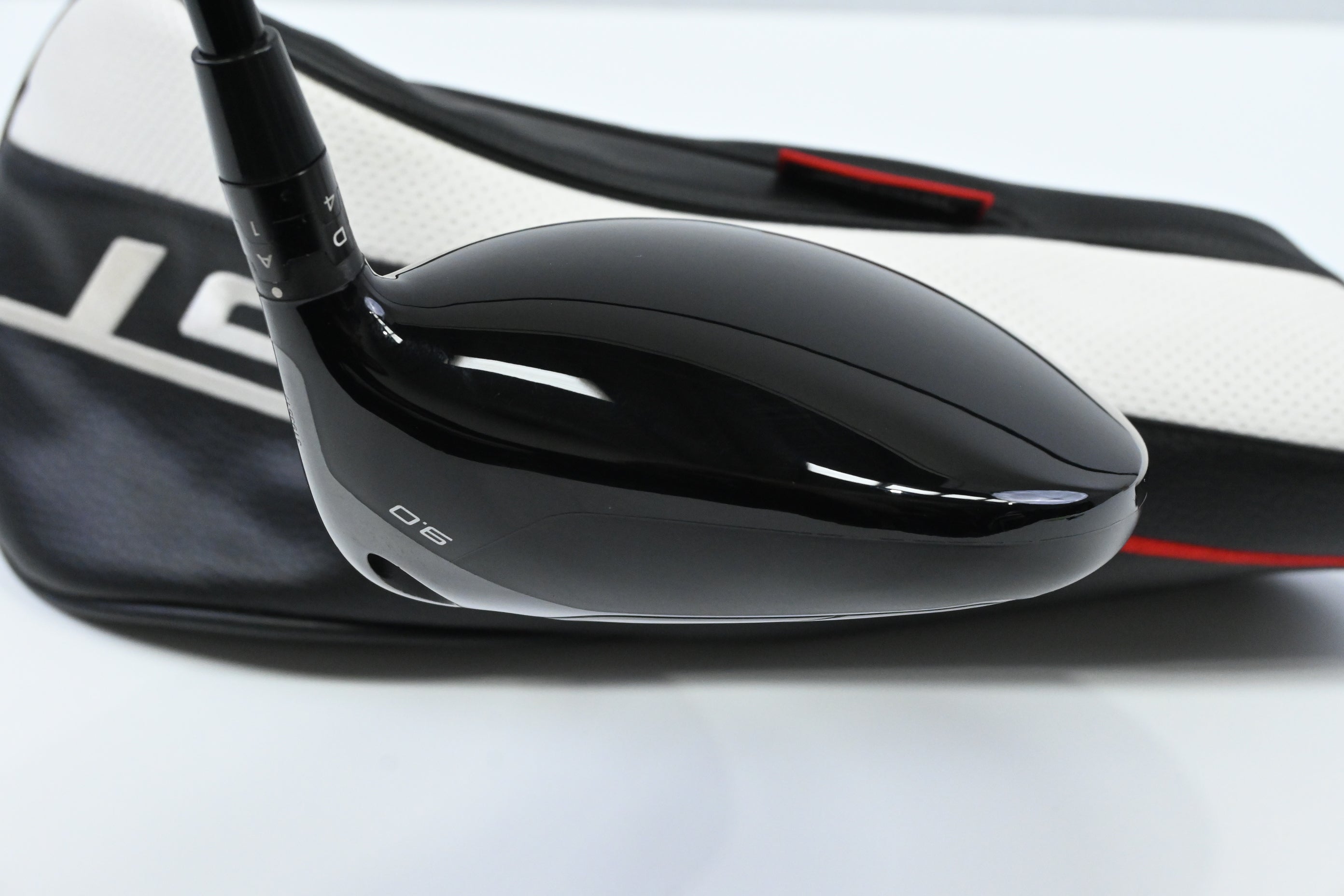 Titleist GT3 Driver / 9 Degree / Stiff Flex VA Composites Synstr 65 Shaft