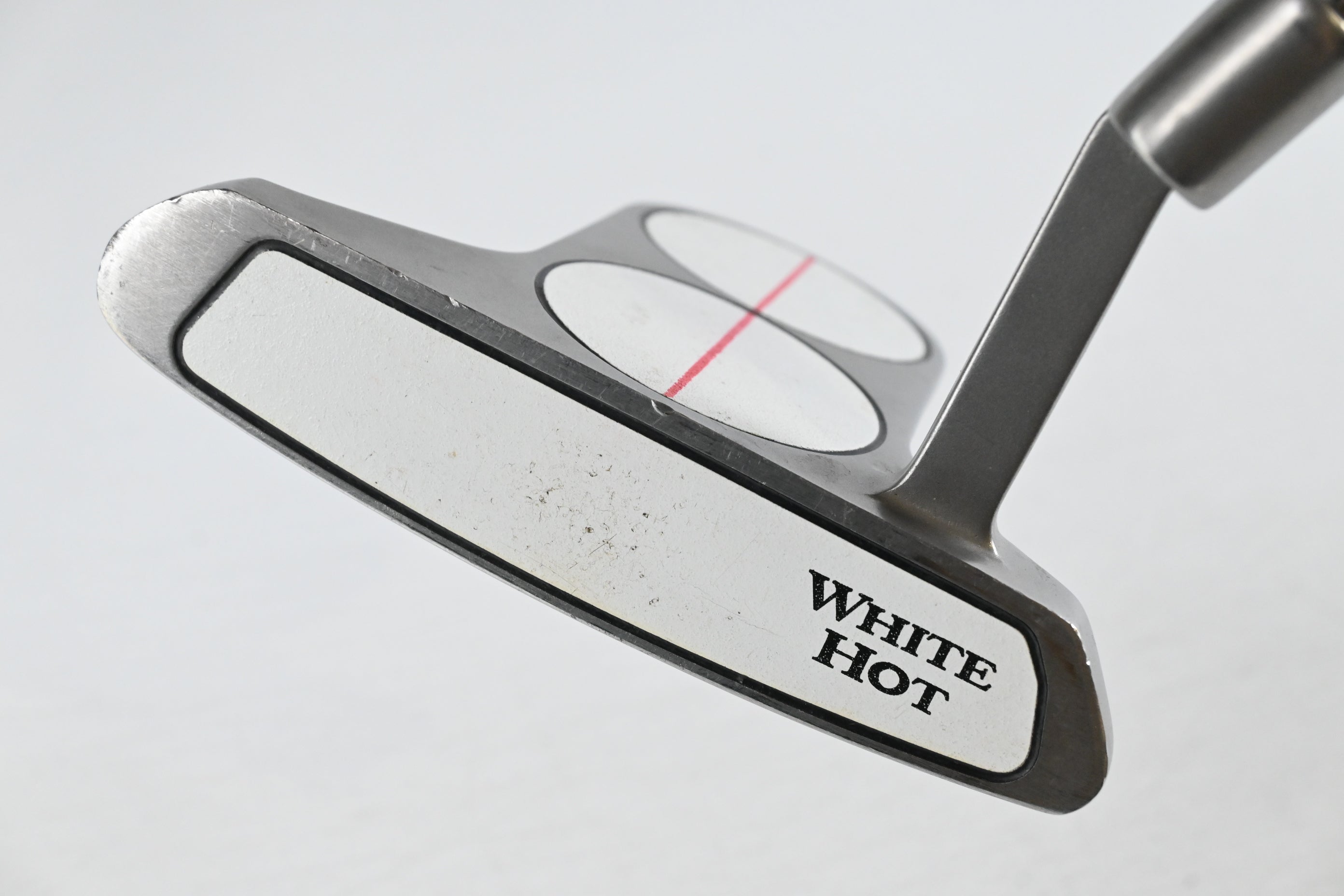 Odyssey White Hot 2-Ball Blade Putter / 31 Inch