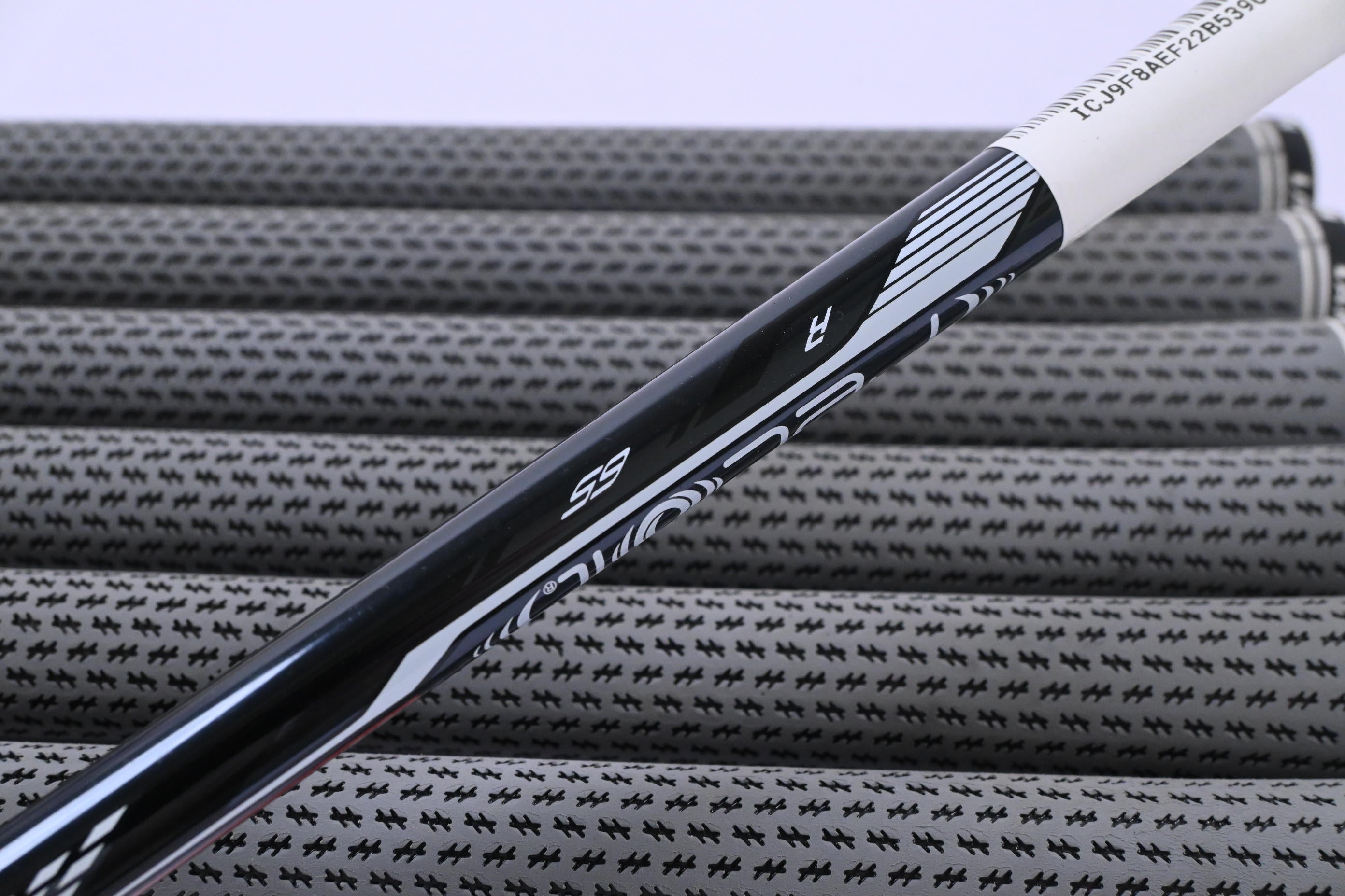 Wilson DYNAPWR 2023 Irons / 5-PW+GW / Senior Flex Recoil Dart 65 Shafts