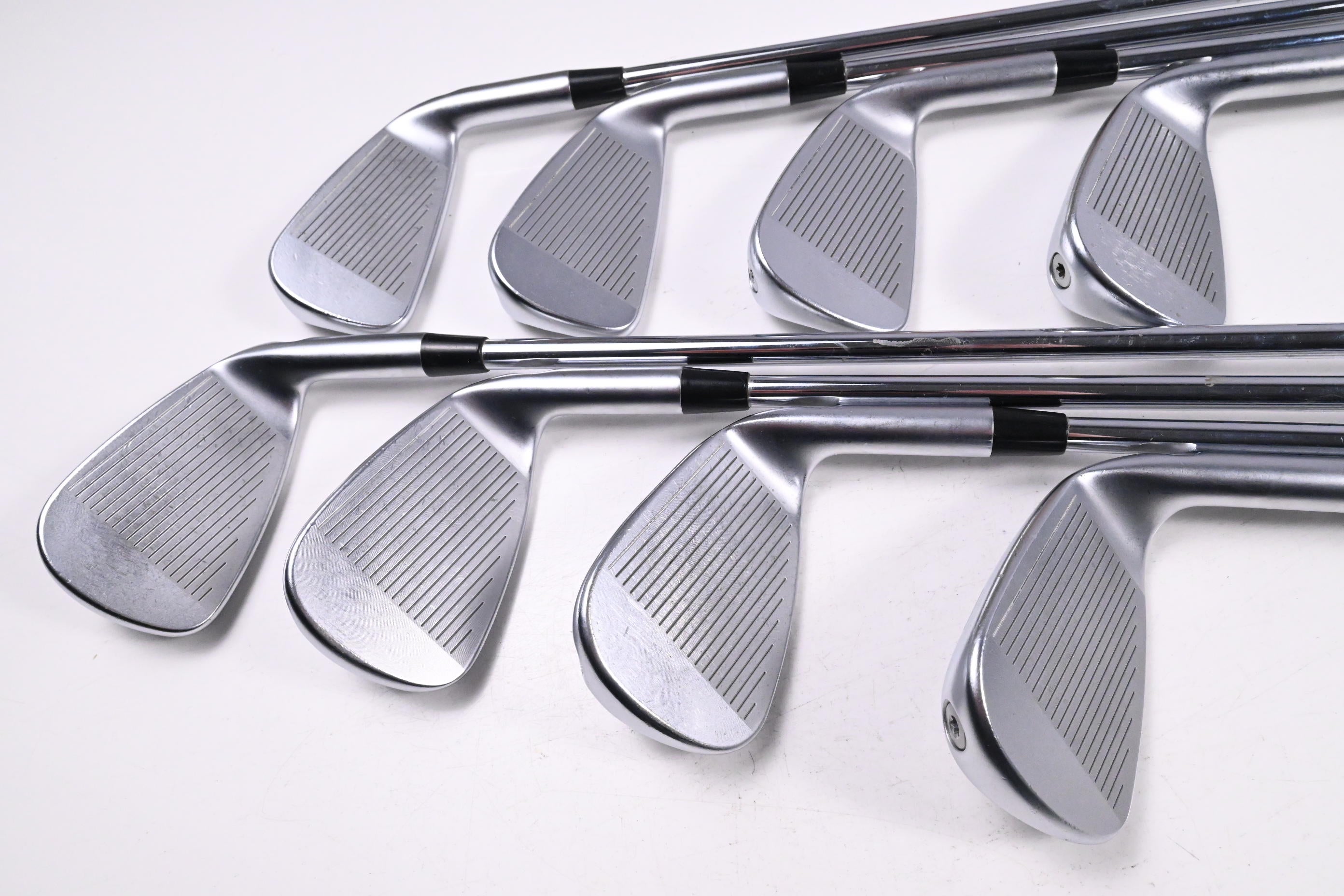 Left Hand Ping i230 Irons / 4-PW+GW / Blue Dot / Regular Flex Elevate MPH 95