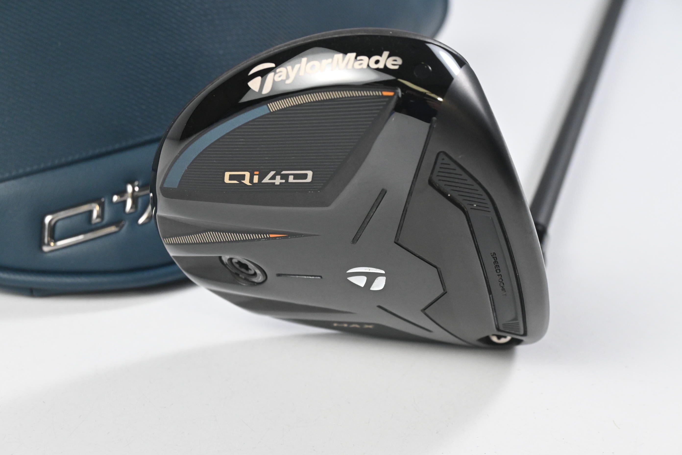 Taylormade Qi4D Max #5 Wood / 18 Degree / Regular Flex Reax 55 Shaft