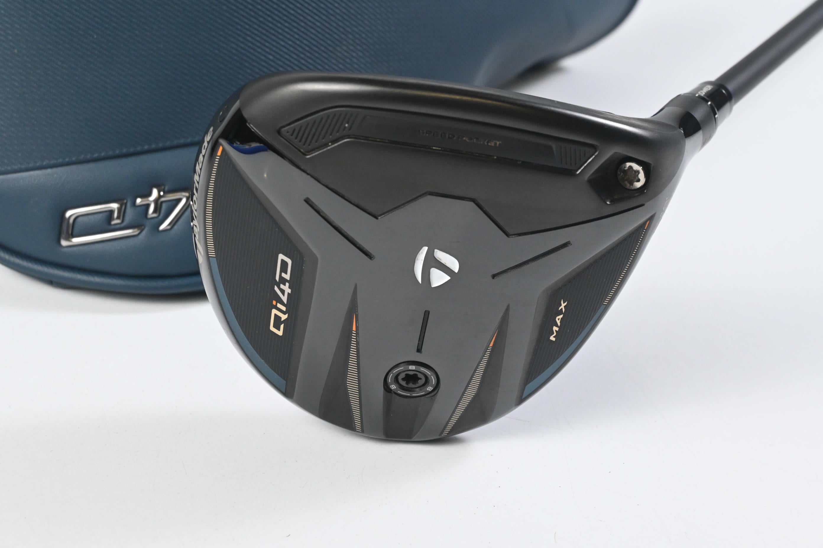 Taylormade Qi4D Max #5 Wood / 18 Degree / Regular Flex Reax 55 Shaft