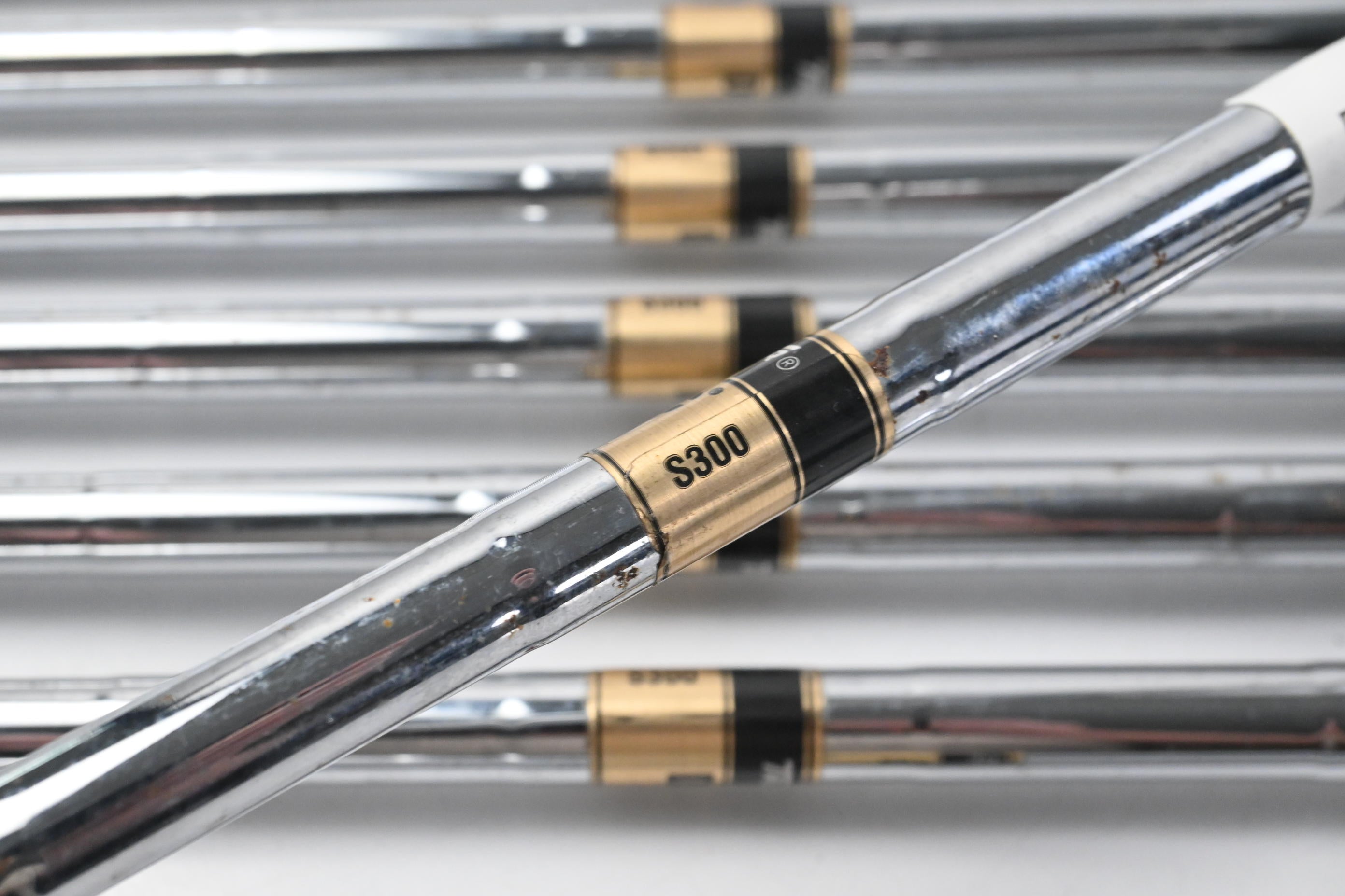 Titleist DCI 762 Irons / 3-PW / Stiff Flex Dynamic Gold S300 Shafts