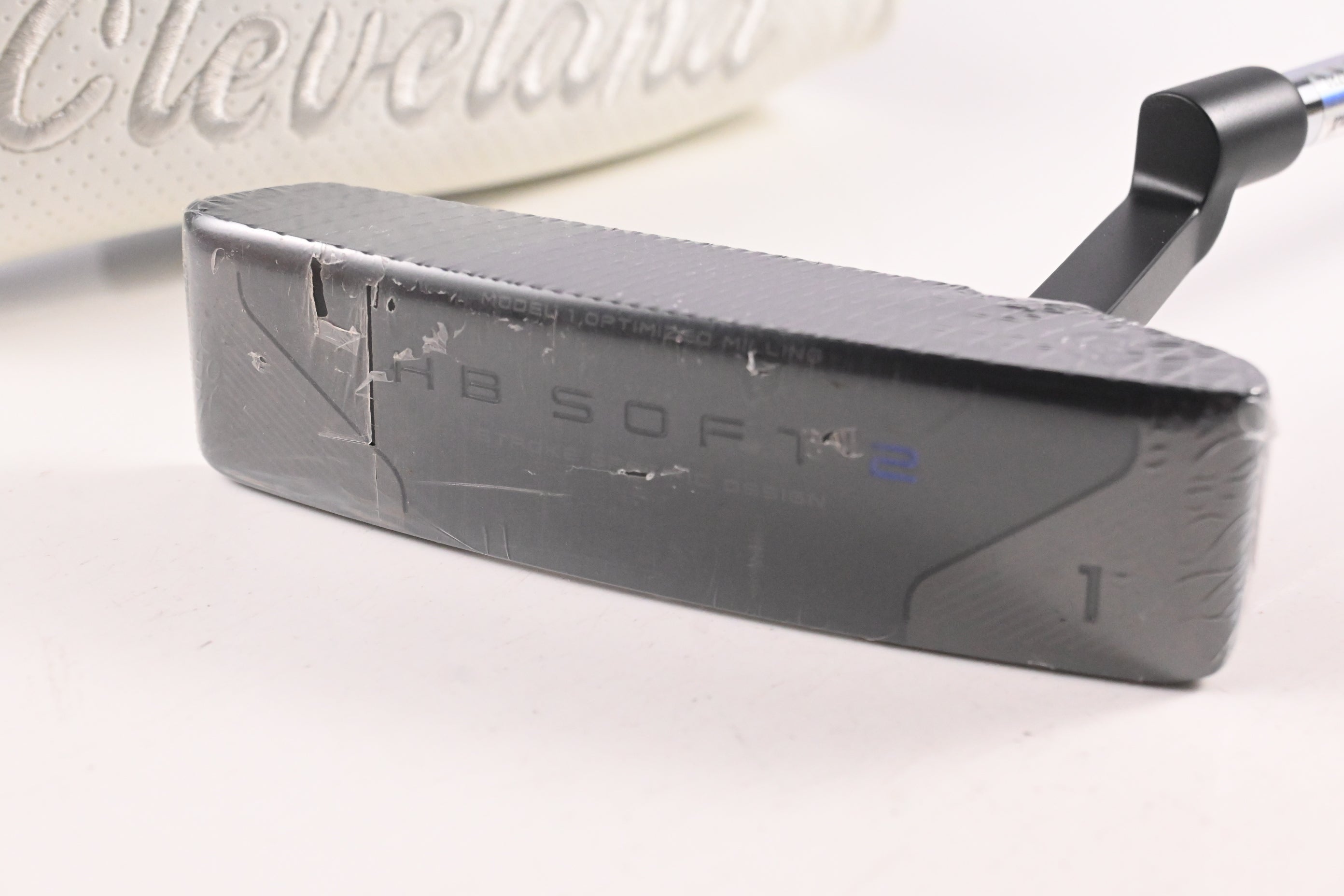 Cleveland HB Soft 2 #1 Black Satin Putter / 34 Inch