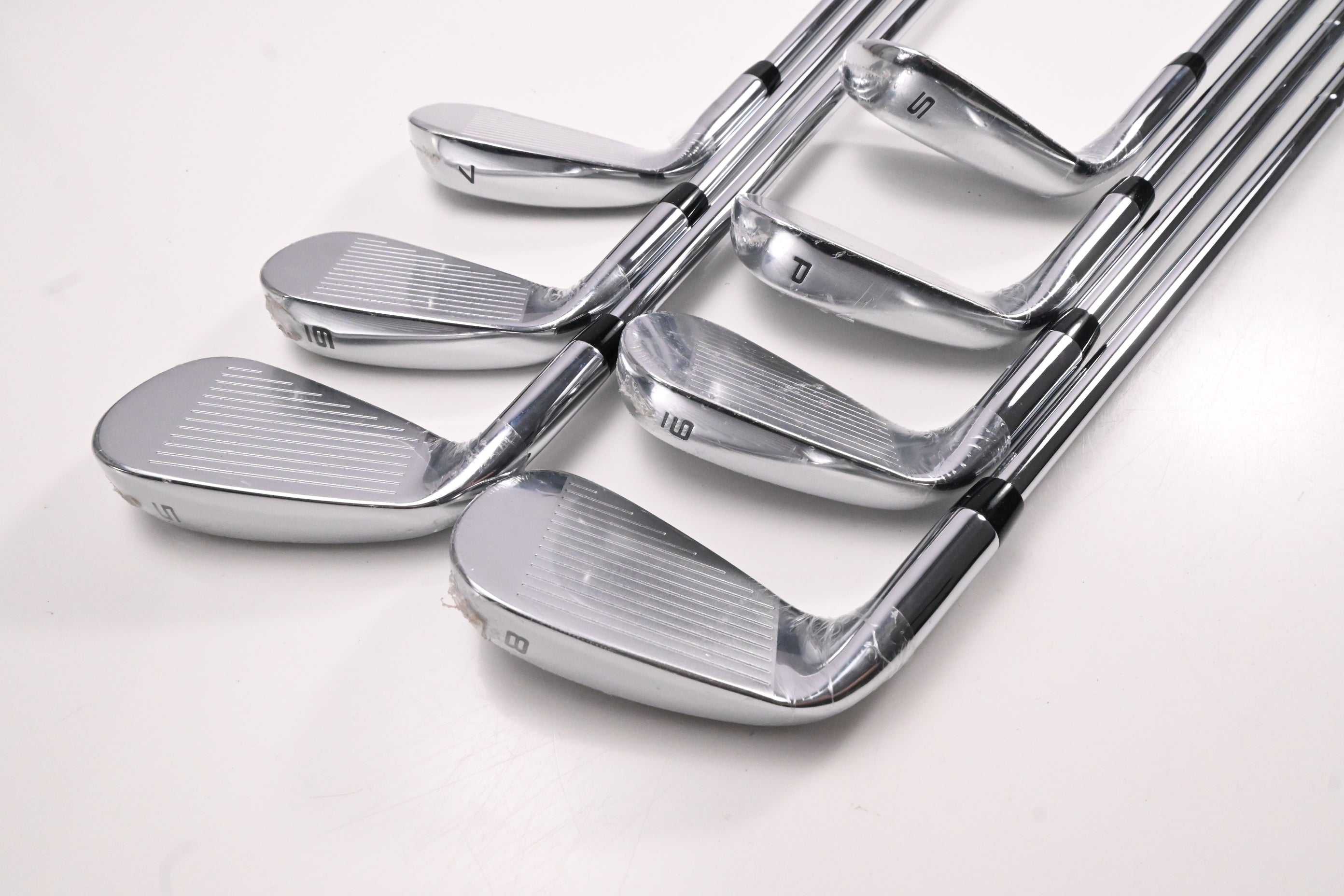 Callaway Elyte Irons / 5-PW+SW / Regular Flex True Temper Vector 80 Shafts