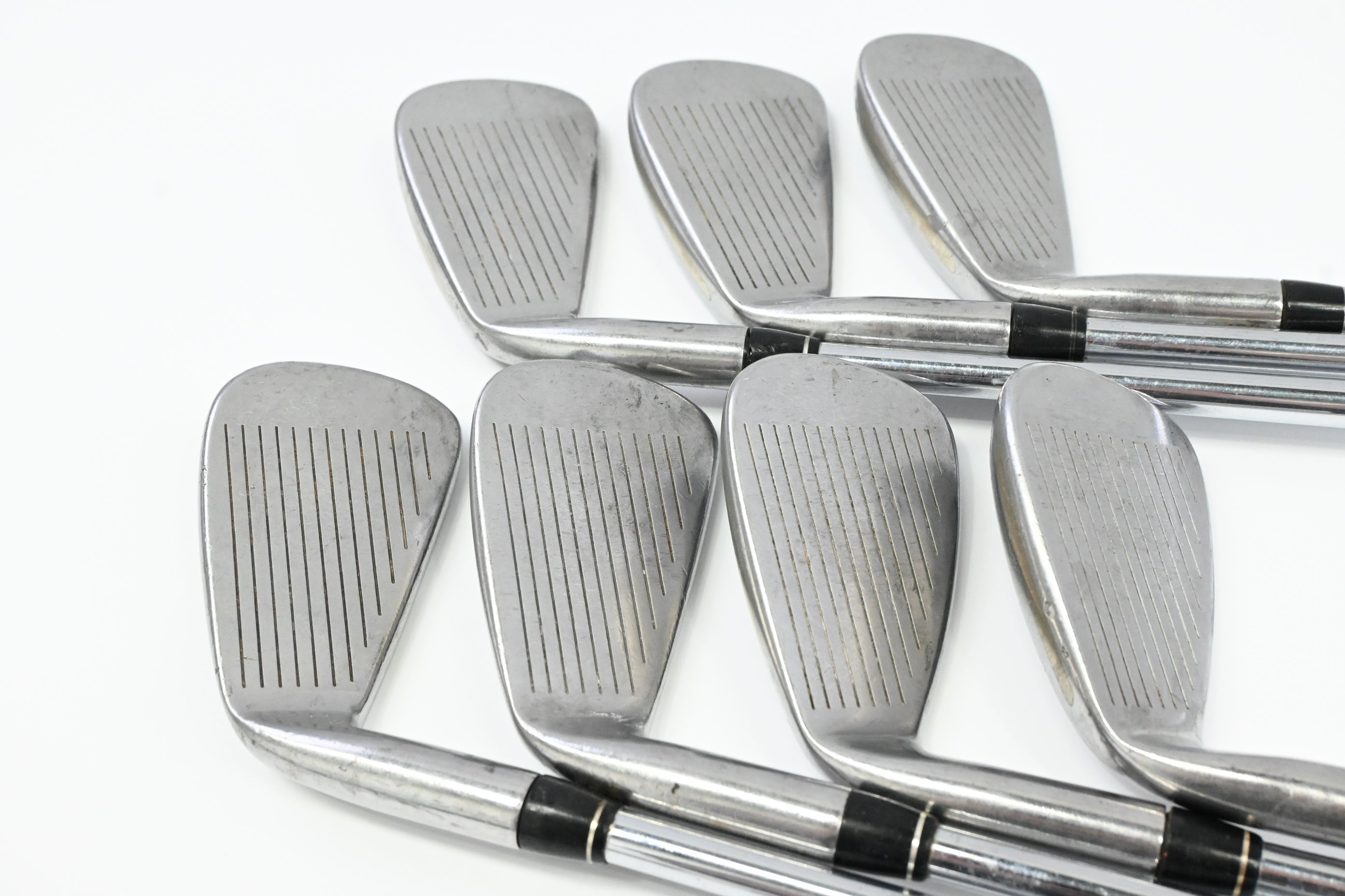 Taylormade 320 Steel Irons / 3-9i / Regular Flex Taylormade 80 Shaft