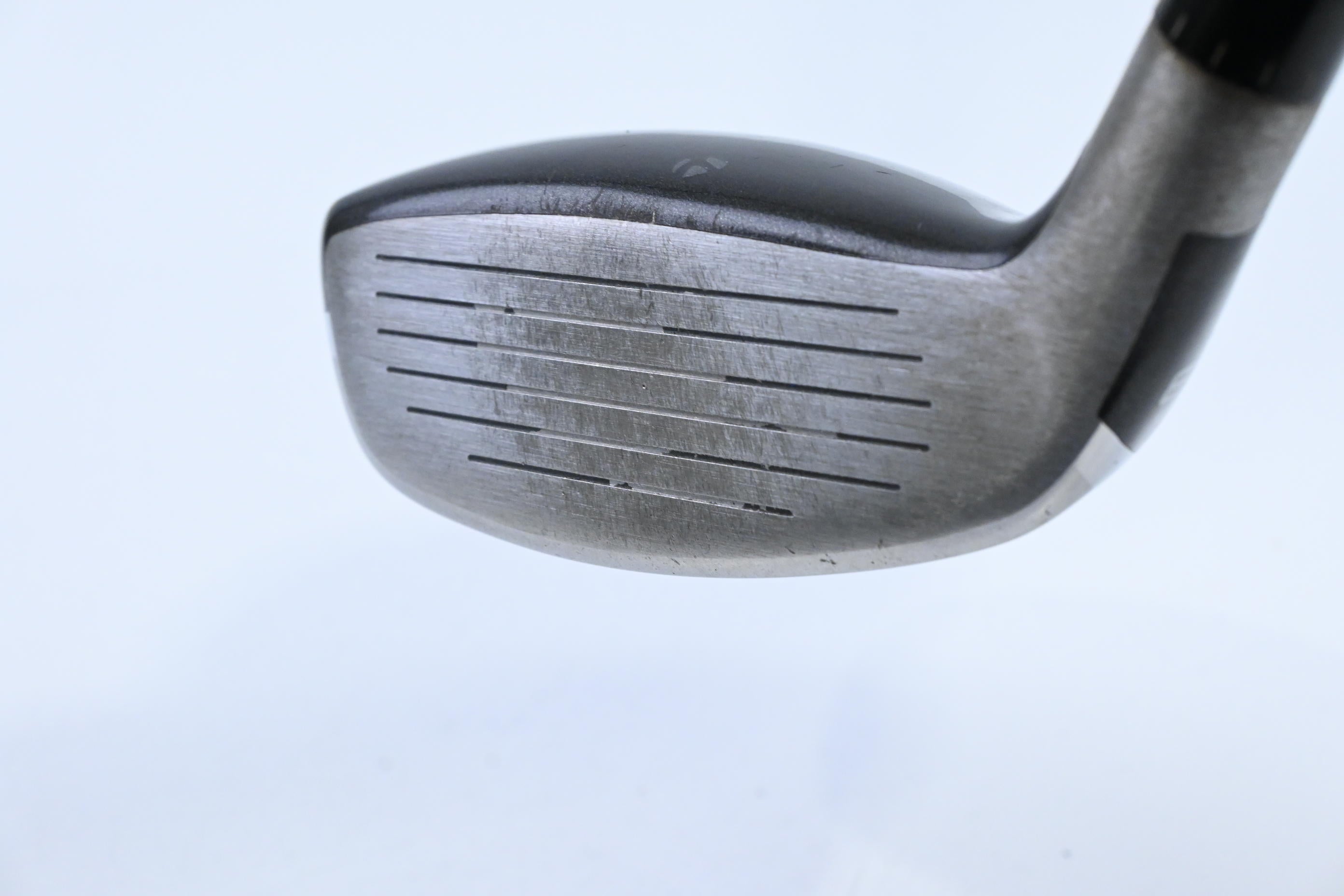 Taylormade SLDR #3 Hybrid / 19 Degree / Stiff Flex Fujikura Speeder 82 Shaft