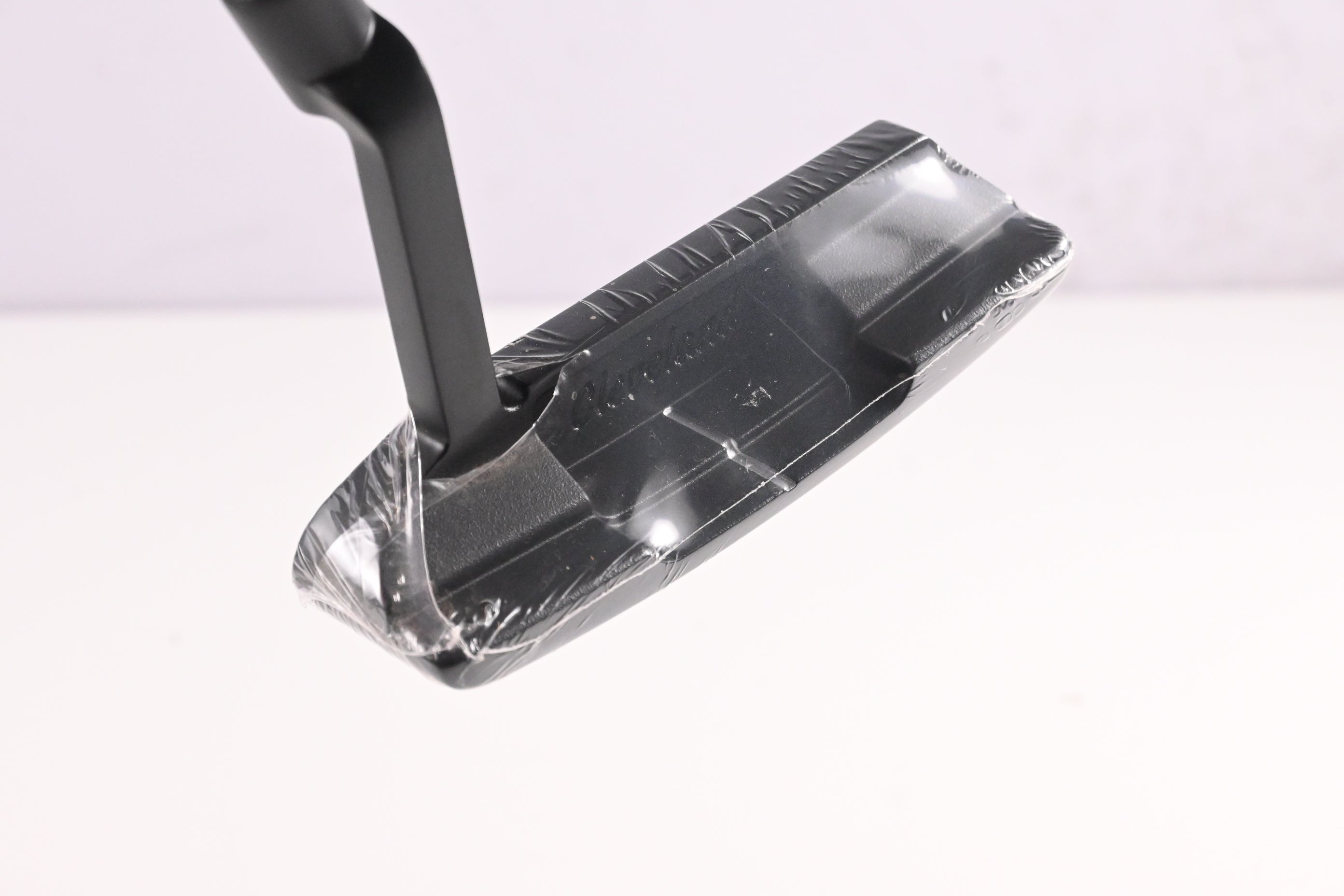 Cleveland HB Soft 2 #1 Black Satin Putter / 34 Inch