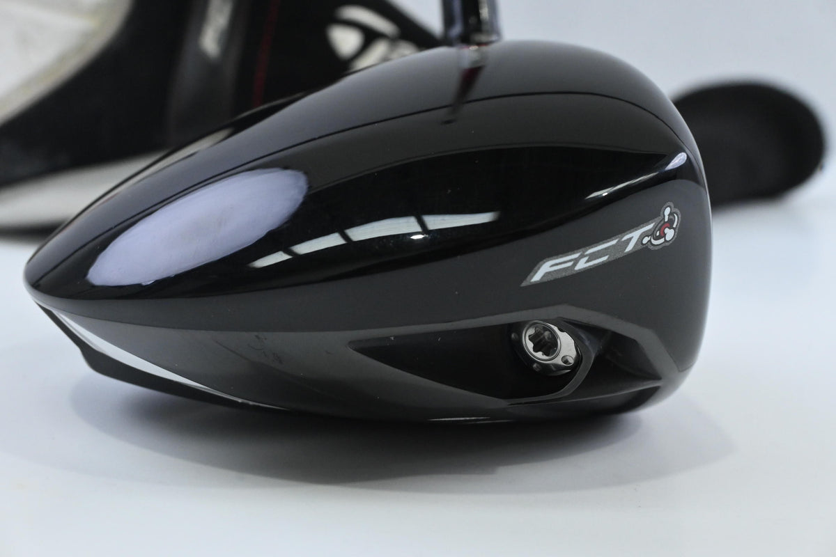 Taylormade R9 Supertri Driver / 9.5 Degree / Stiff Flex Fujikura Motore 55 Shaft