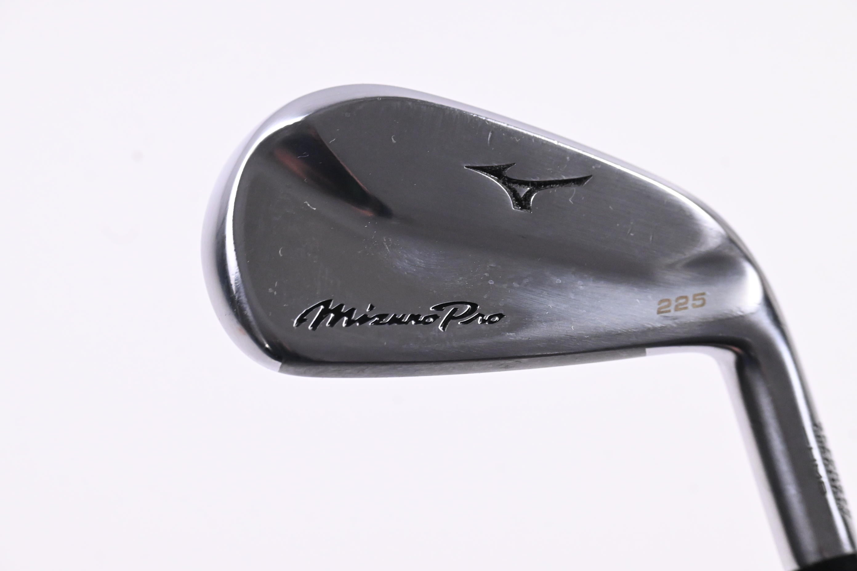Mizuno Pro 225 #4 Iron / 21.5 Degree / Regular Flex Project X LZ 110 Shaft
