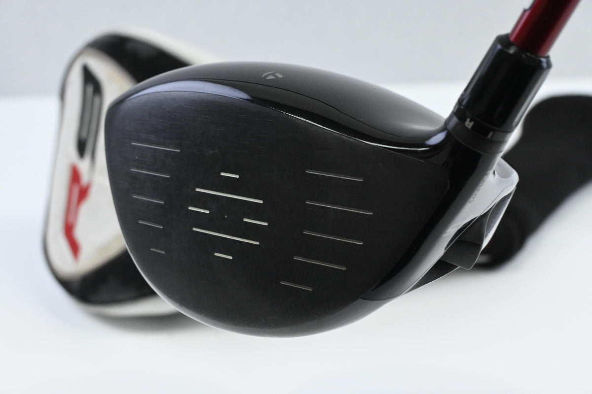 Taylormade R9 Supertri Driver / 9.5 Degree / Stiff Flex Fujikura Motore 55 Shaft