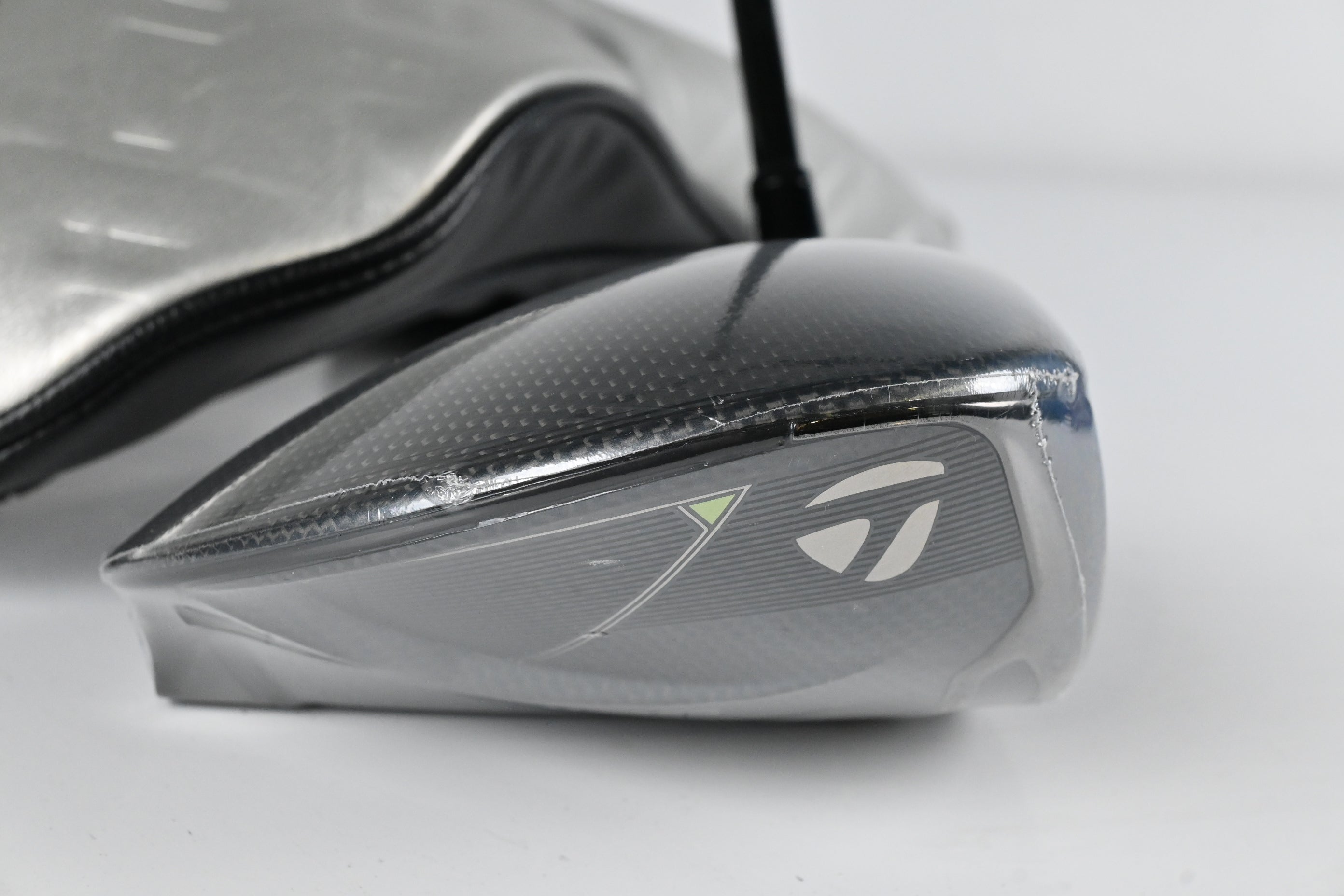 Taylormade Qi35 Driver / 9 Degree / Regular Flex KBS MAX HL 50 Shaft