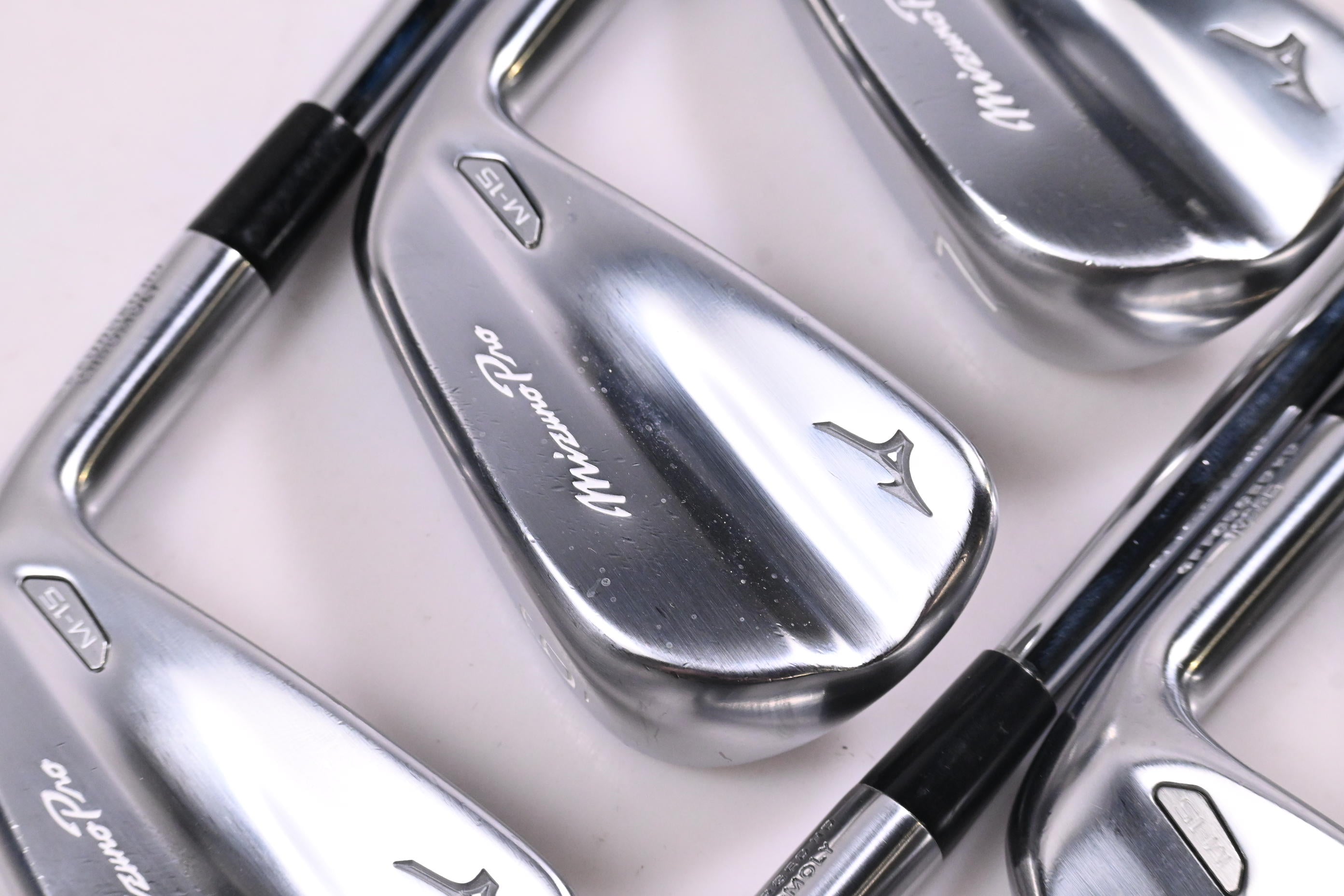 Mizuno Pro M-15 Irons / 5-PW / Regular Flex Dynamic Gold 105 R300 Shafts
