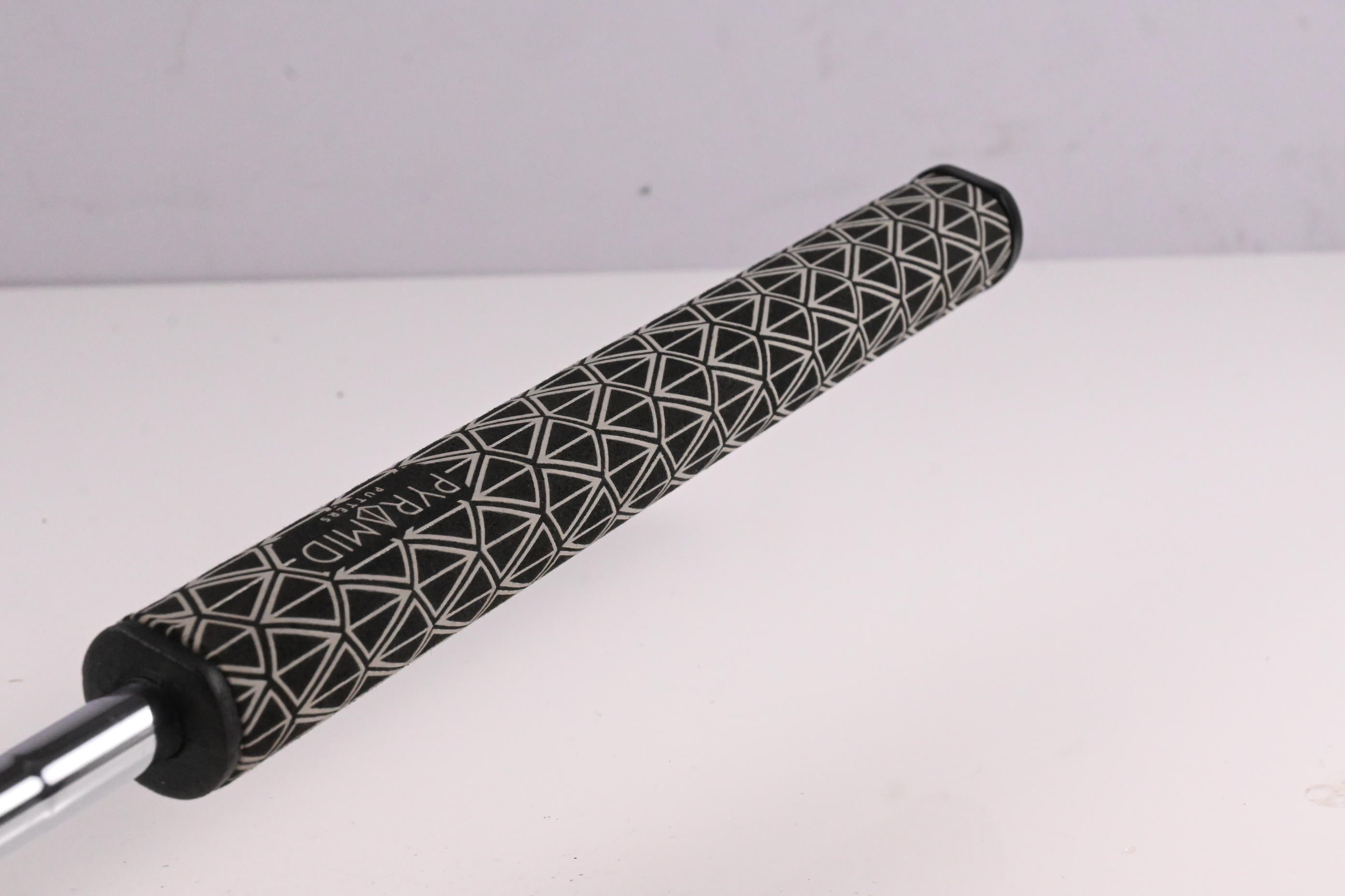 Pyramid Aztec Series  AZ-1  Putter / 33 Inch