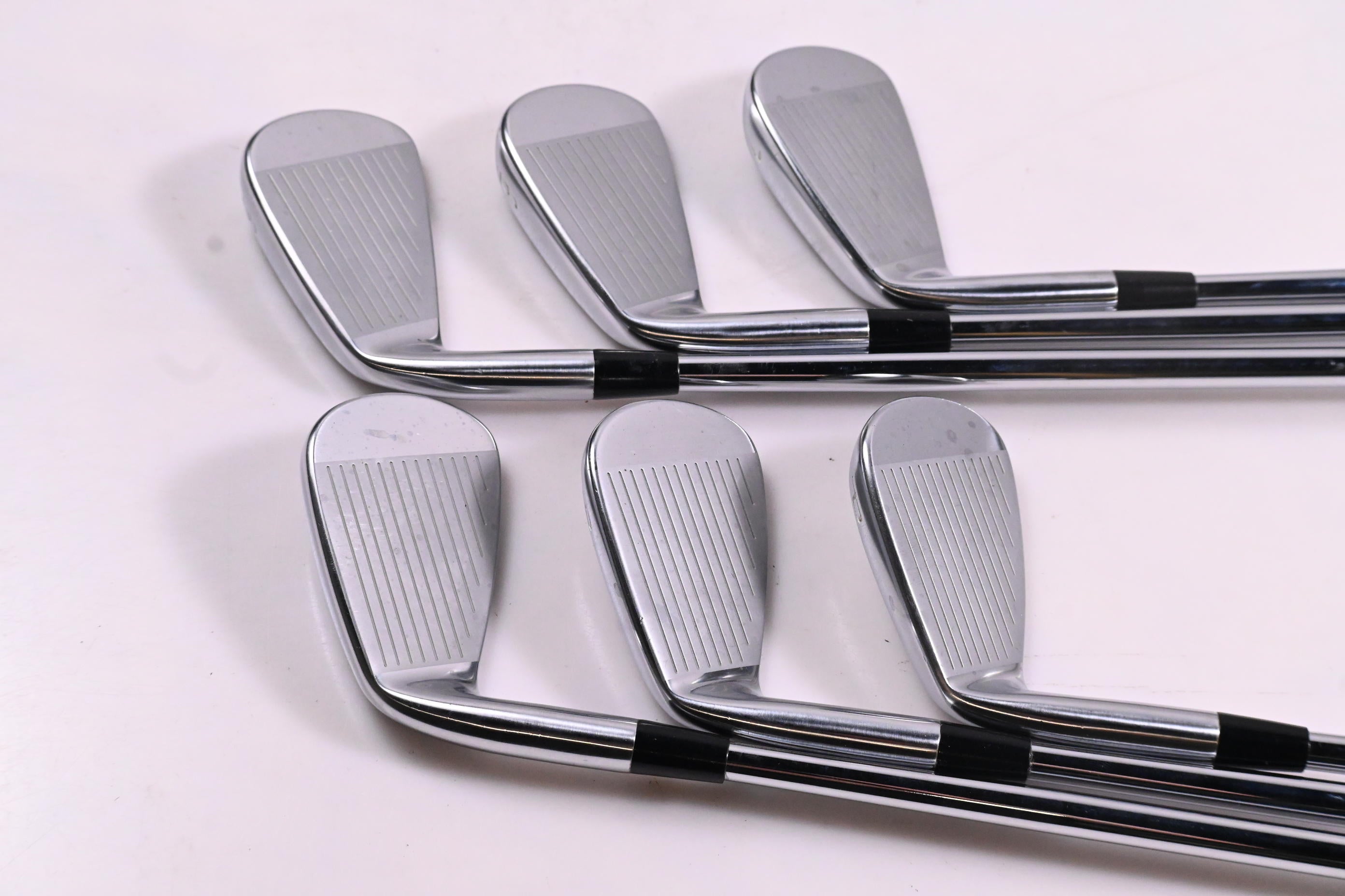 Mizuno Pro M-15 Irons / 5-PW / Regular Flex Dynamic Gold 105 R300 Shafts