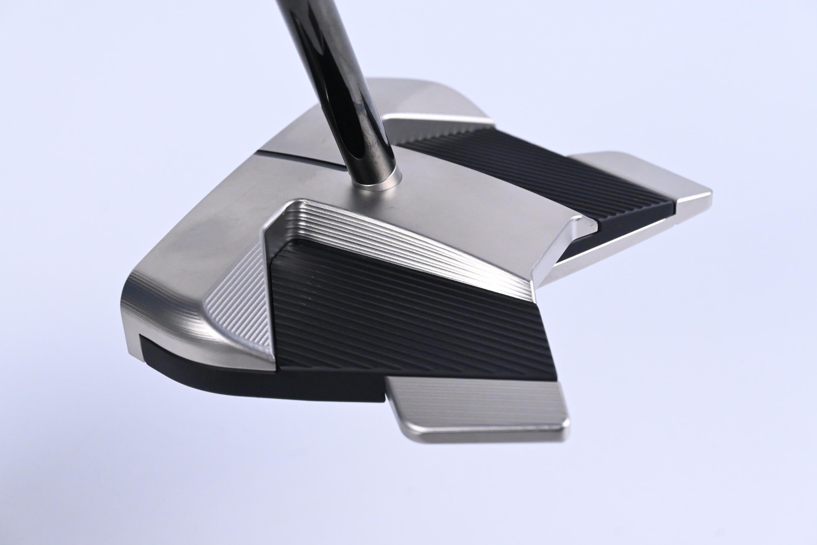 Scotty Cameron Phantom 11R OC Low Torque Putter / 33 Inch