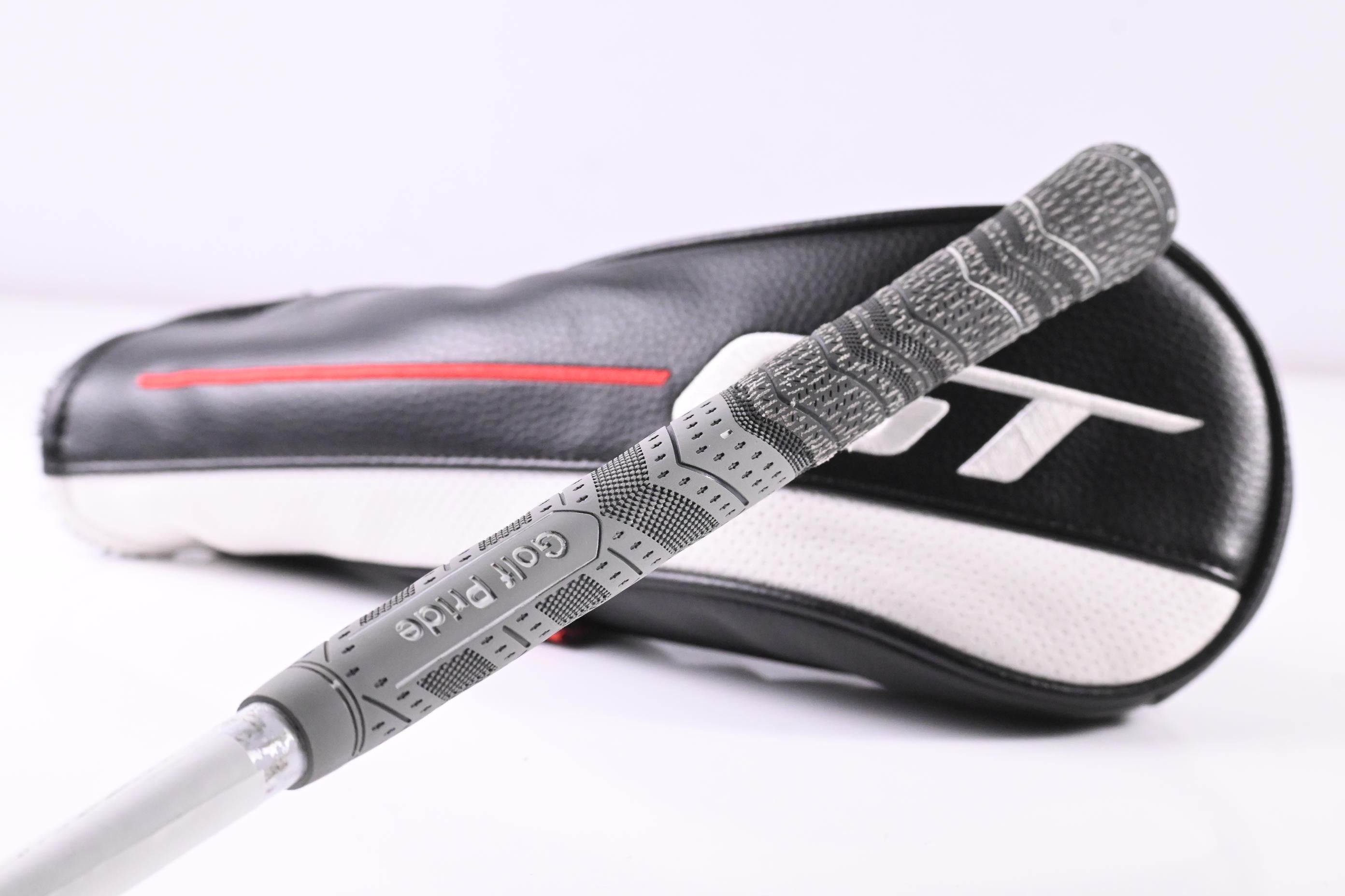 Titleist GT2 #3 Wood / 15 Degree / Regular Flex Project X Denali Red 60 Shaft