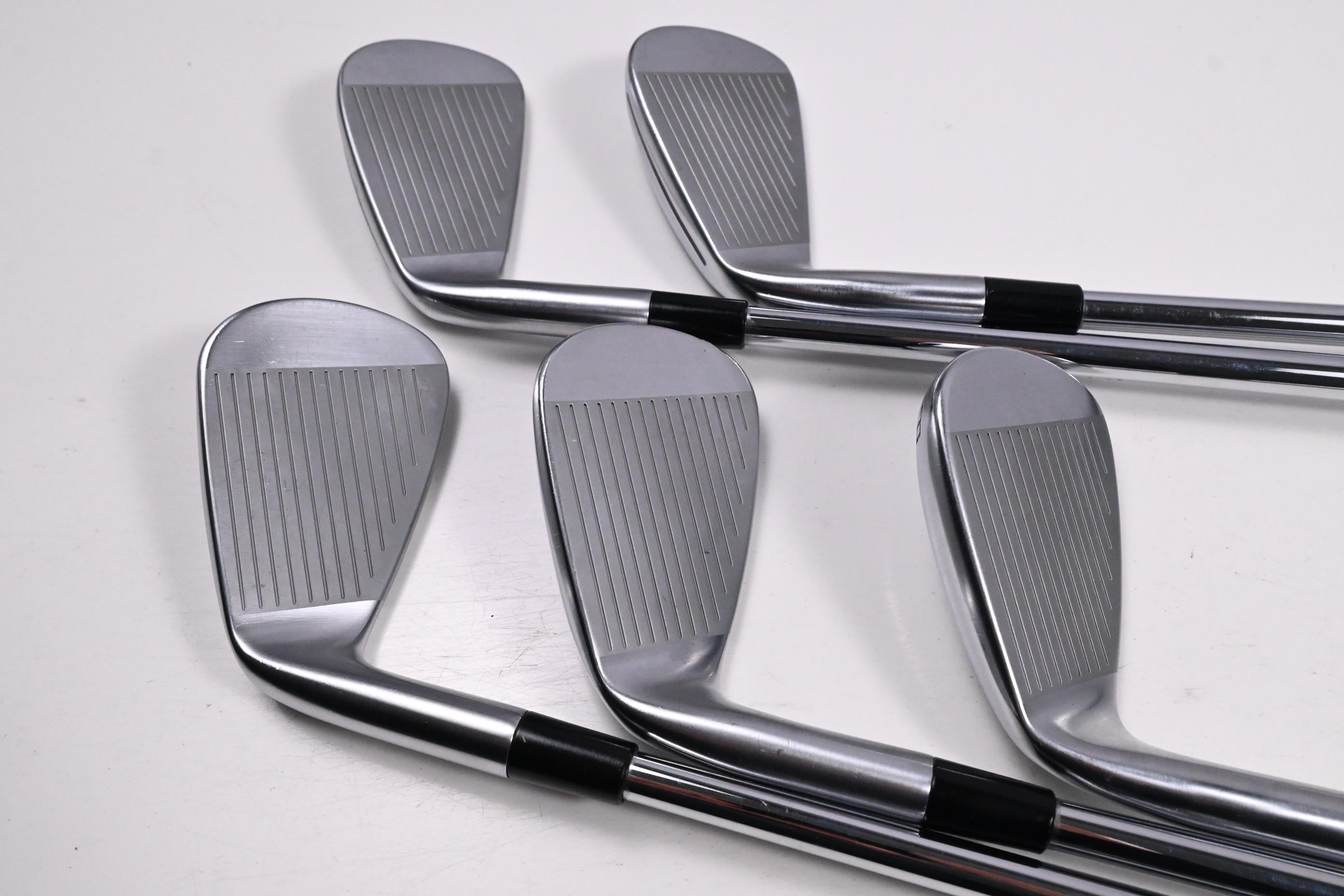 Taylormade P790 2025 Irons / 6-PW / Regular Plus Flex Project X Precision Shafts