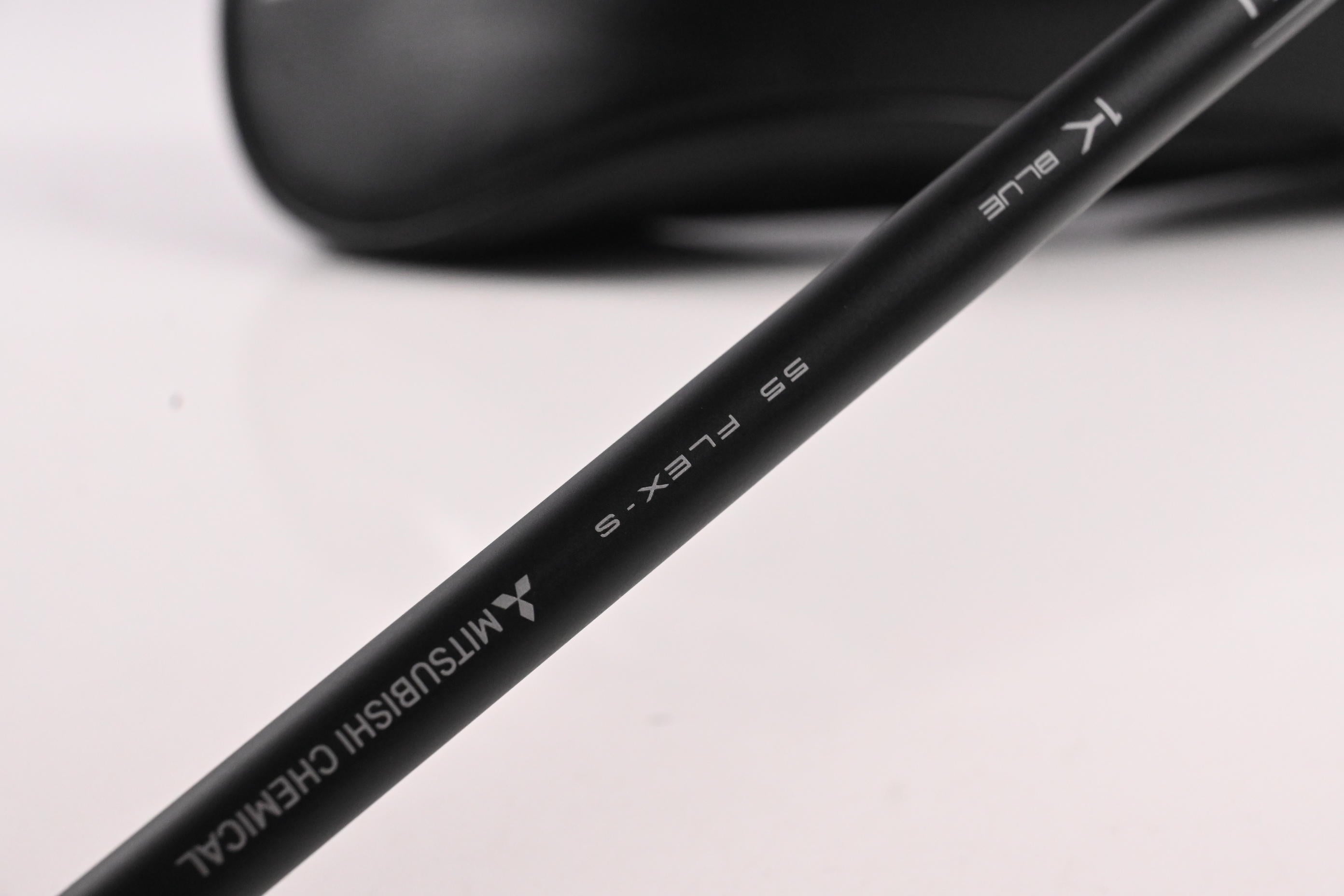 Titleist GT2 Driver / 8 Degree / Stiff Flex Tensei 1K Blue 55 Shaft