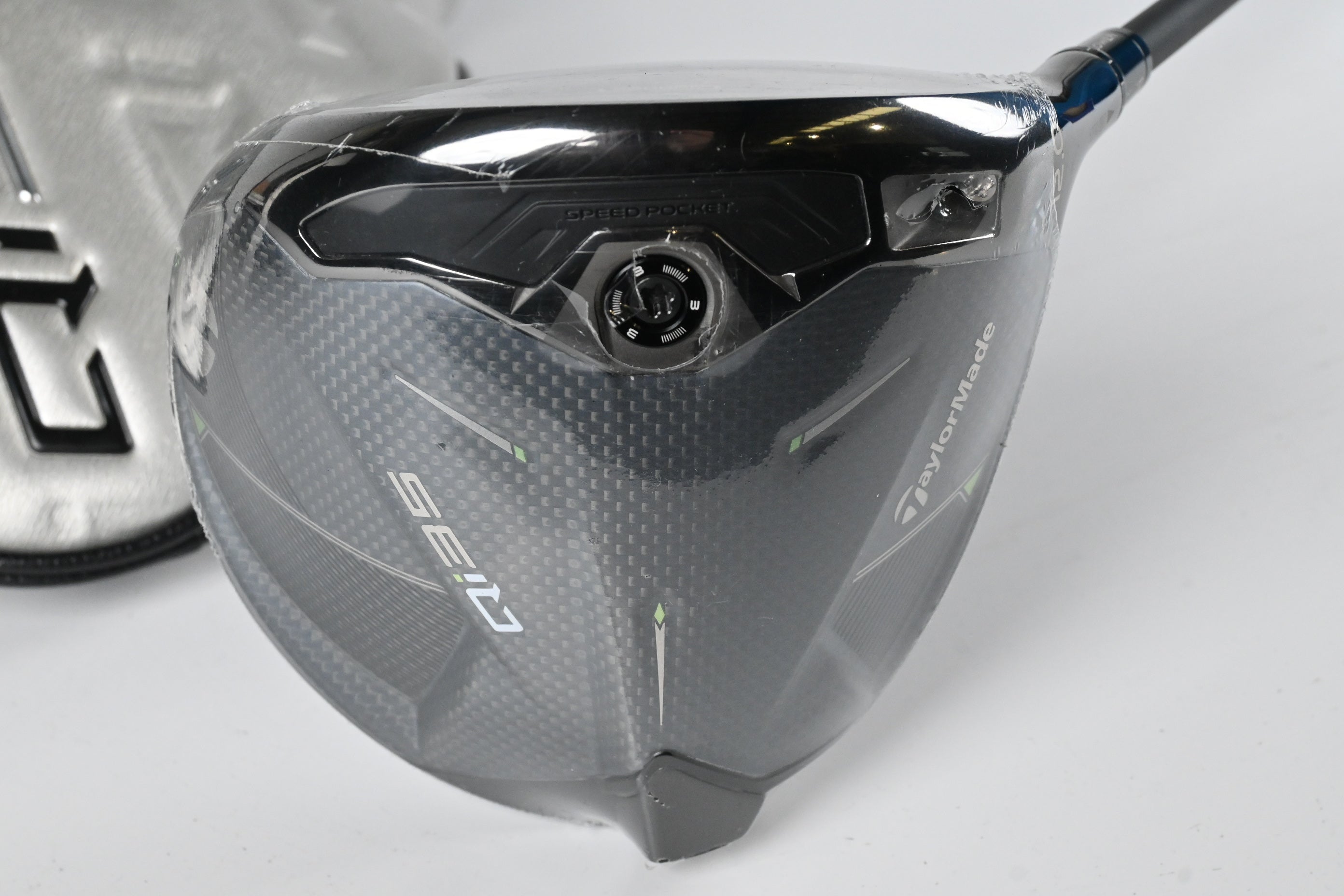 Taylormade Qi35 Driver / 12 Degree / Senior Flex Vanquish 4 Shaft