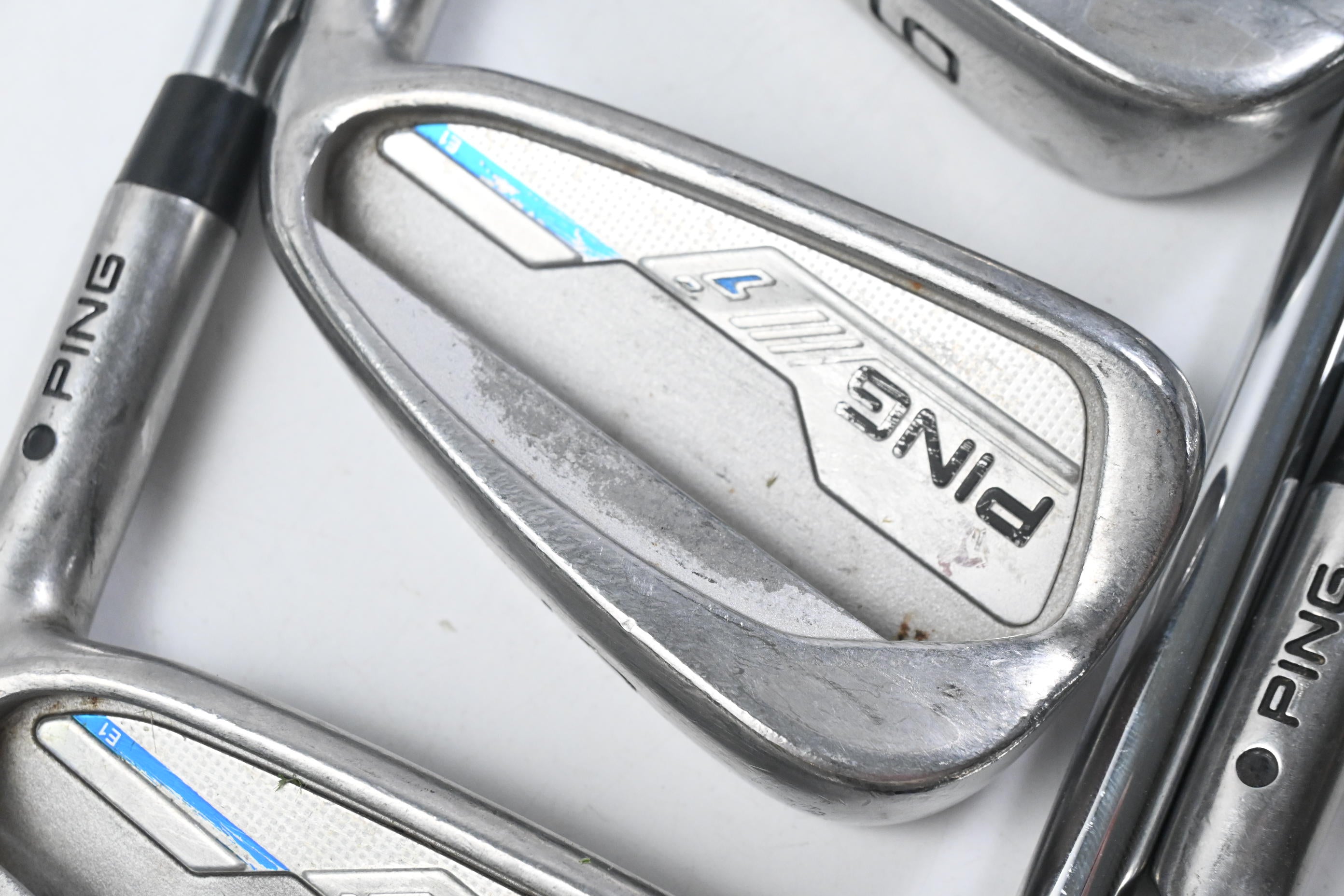 Ping i-Series E1 Irons / 4-PW / Black Dot / Regular Flex Dynamic Gold Shafts