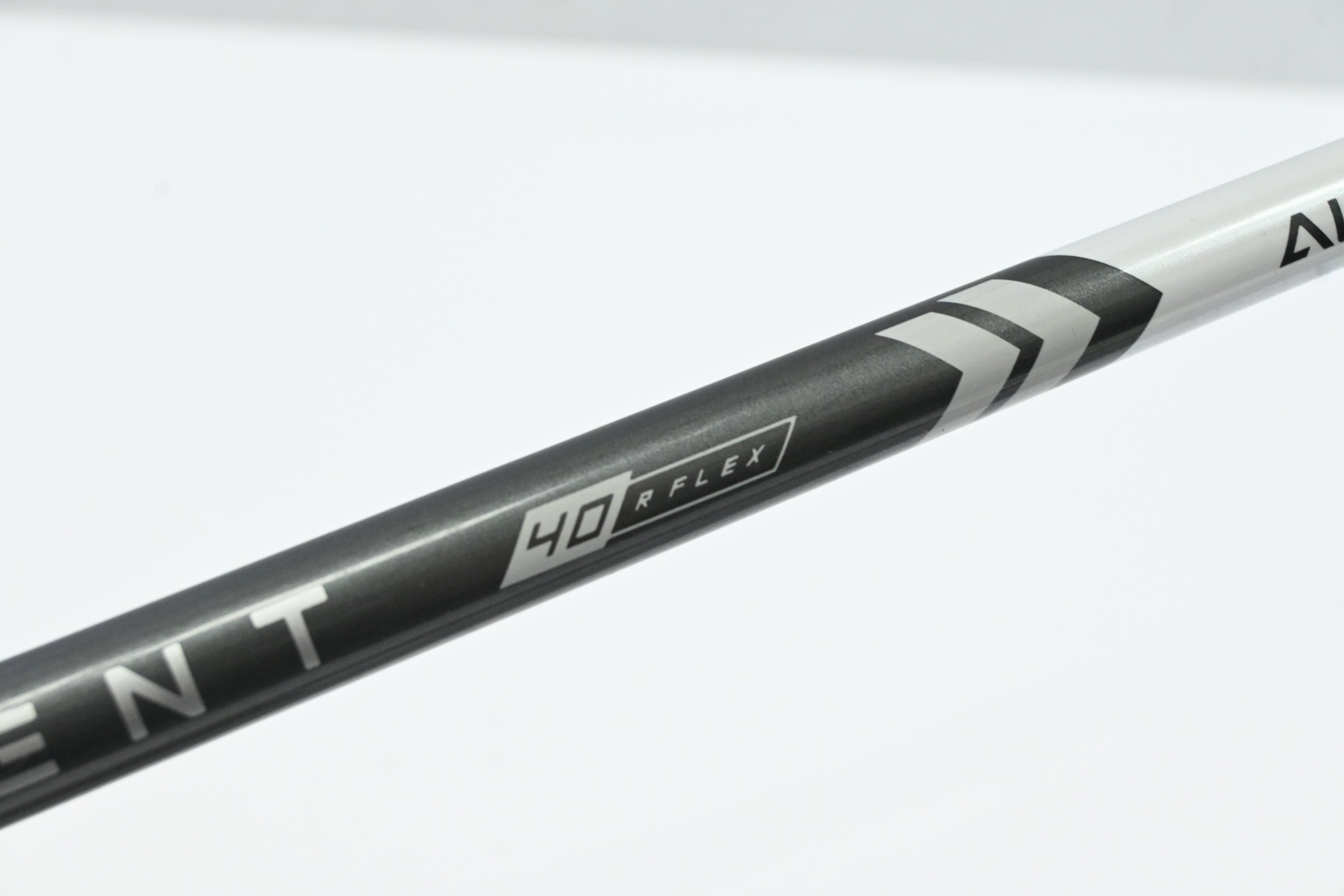Aldila Ascent 40 Driver Shaft / Regular Flex / Titleist