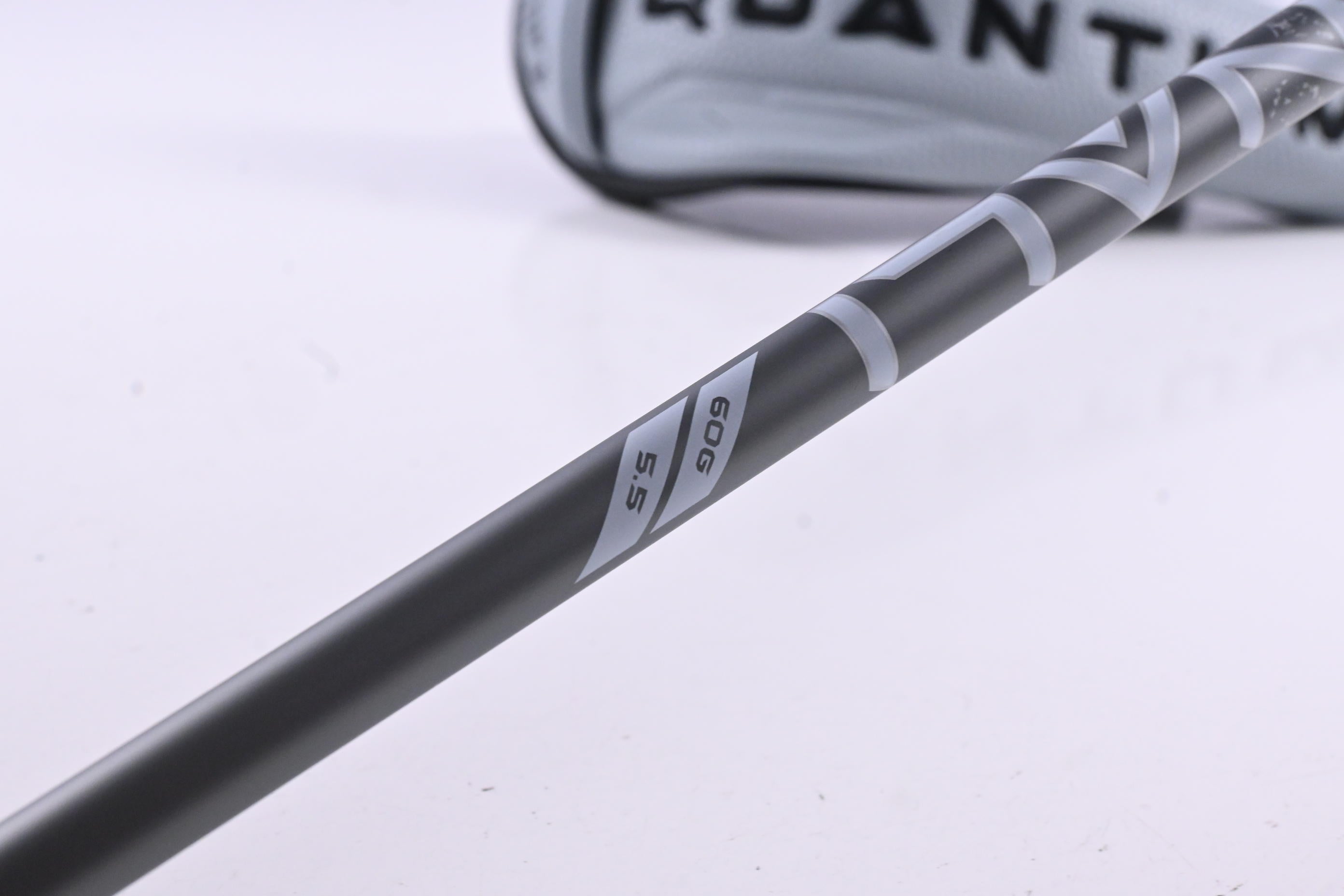 Callaway Quantum Max #4 Hybrid / 21 Degree / Regular Flex Denali Silver 60 Shaft